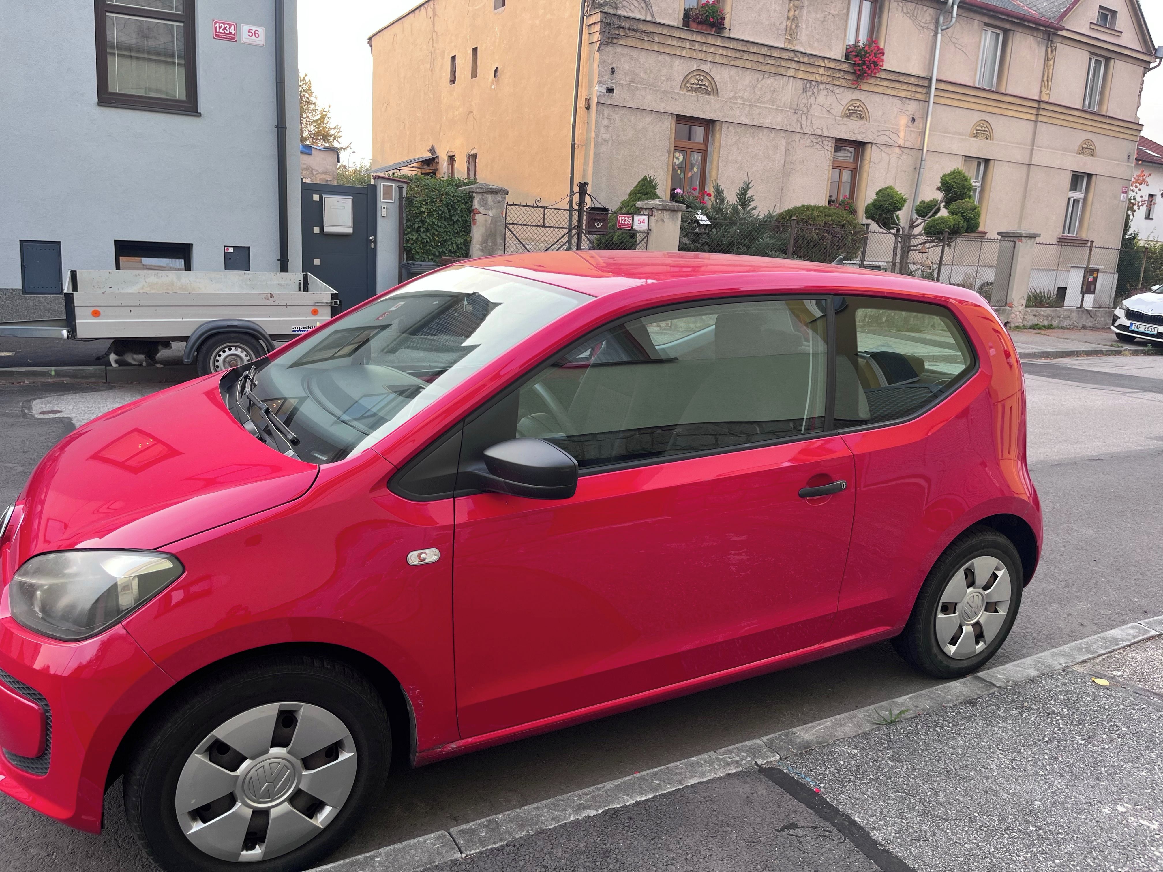 Volkswagen Up!, 1.0 MPI benzín (výkon 44 kW) - fotka 2
