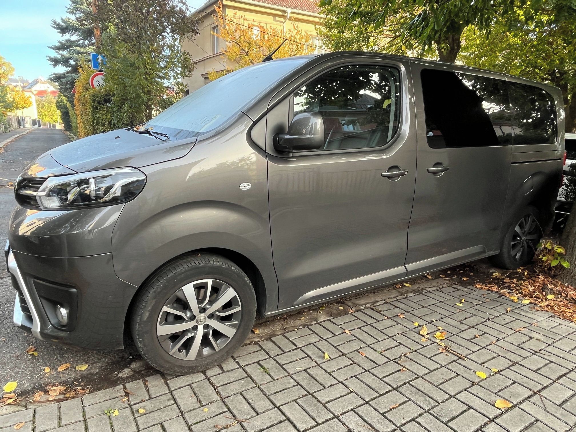 Toyota Proace, VIP - fotka 5