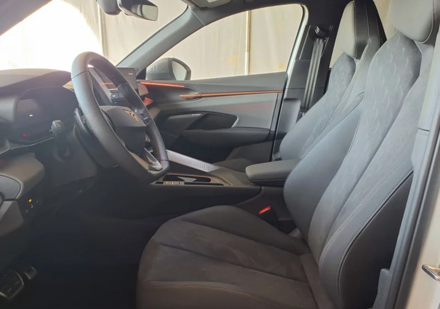Cupra Terramar, VZ 2.0 TSI 195 kW 7DSG - fotka 5