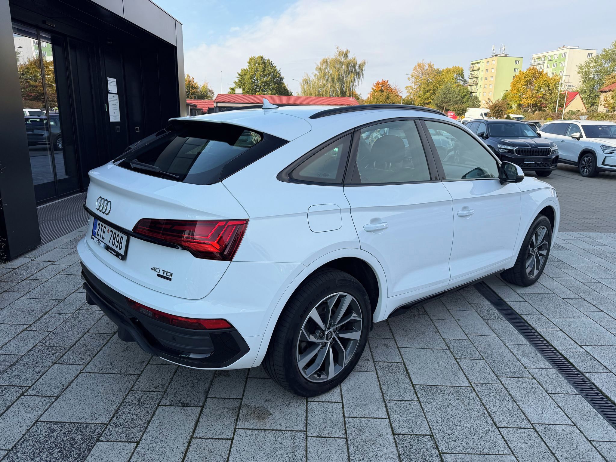 Audi Q5, Advanced 40TDI 150kW Sportback - fotka 2