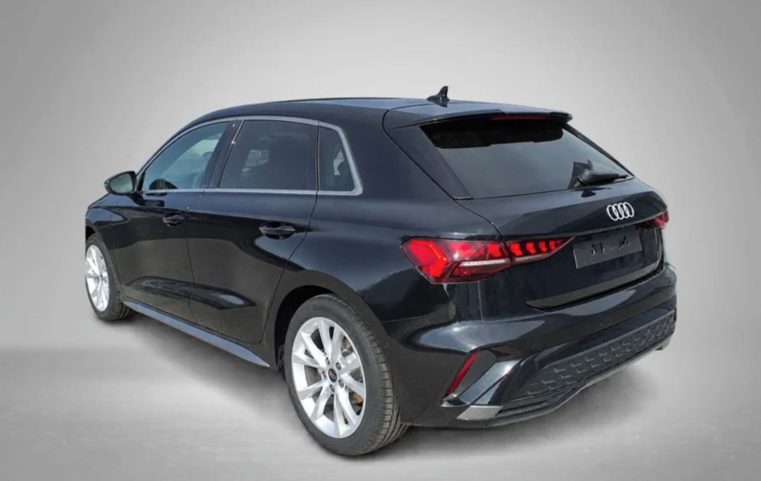 Audi A3, S Line, 1.5 TFSI, 110 kW - fotka 2