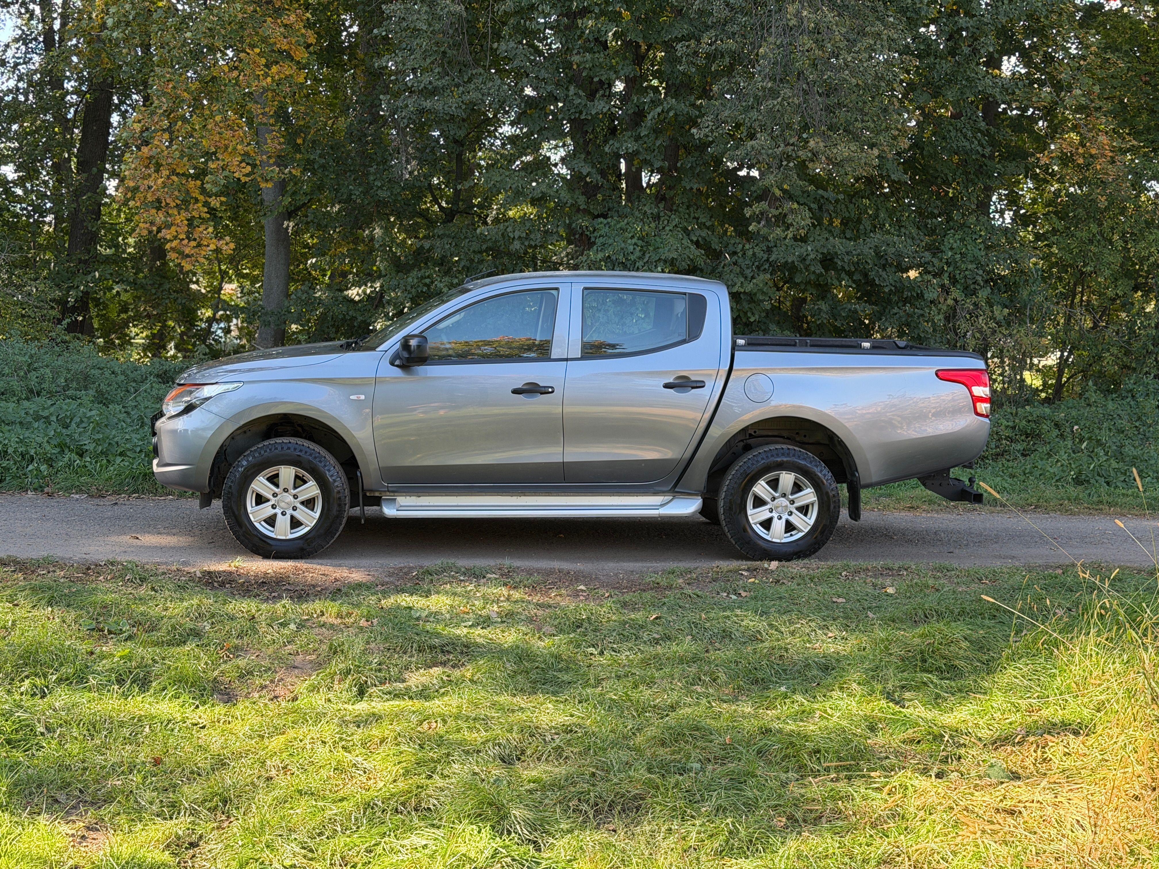 Mitsubishi L200, 2,4 DI-D 133 KW 4x4 - fotka 2