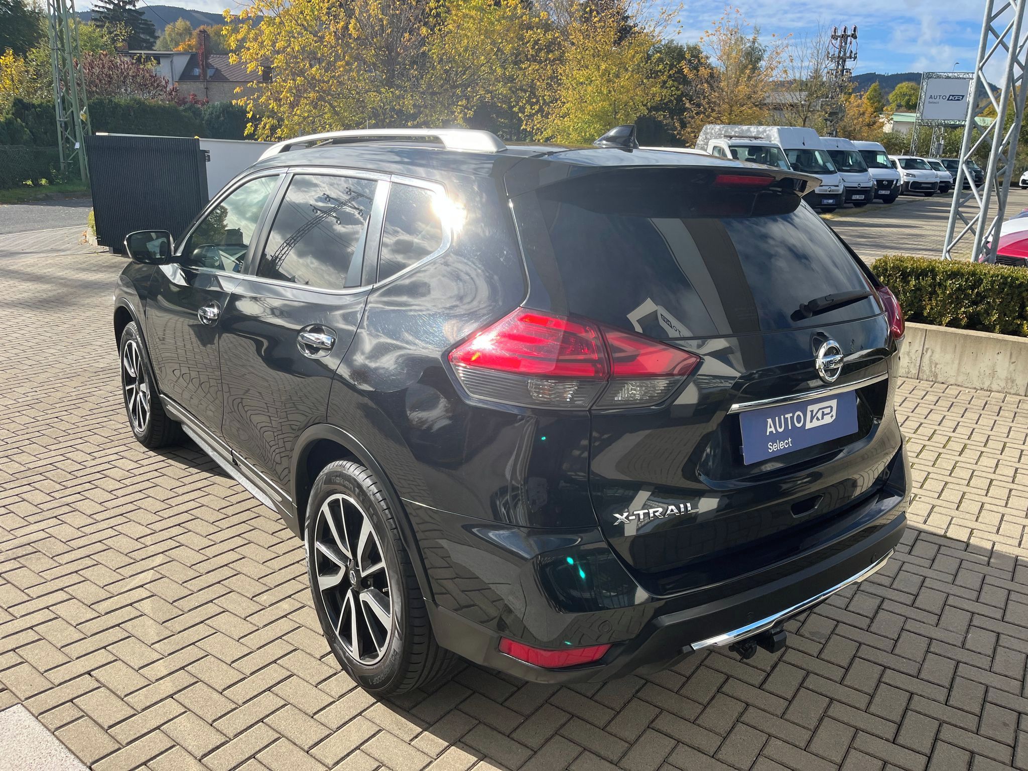 Nissan X-Trail, 2.0 dCi 130kW 4x4 Tekna + TZ - fotka 4