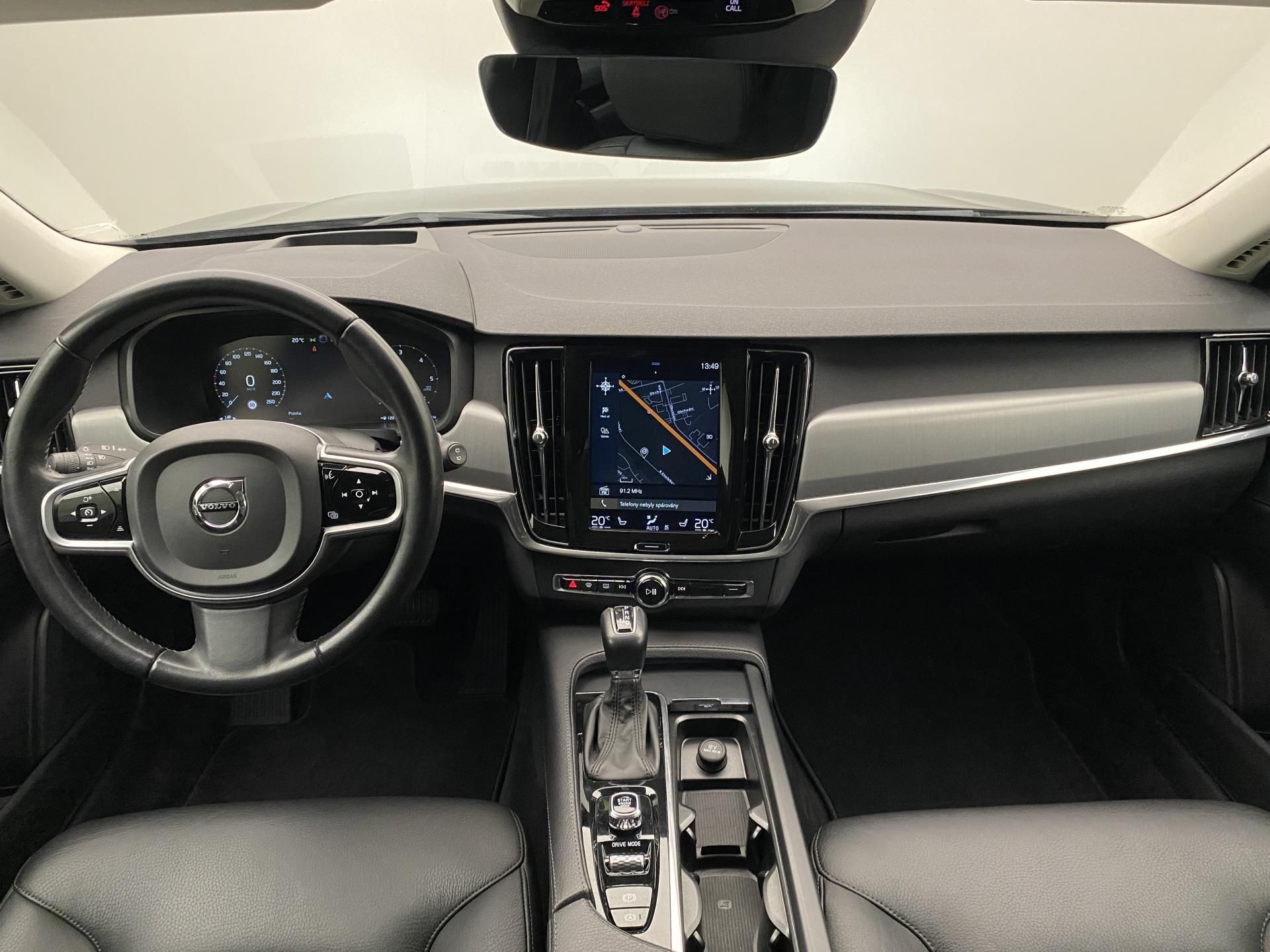 Volvo V90, D4 MOMENTUM AUT - fotka 2