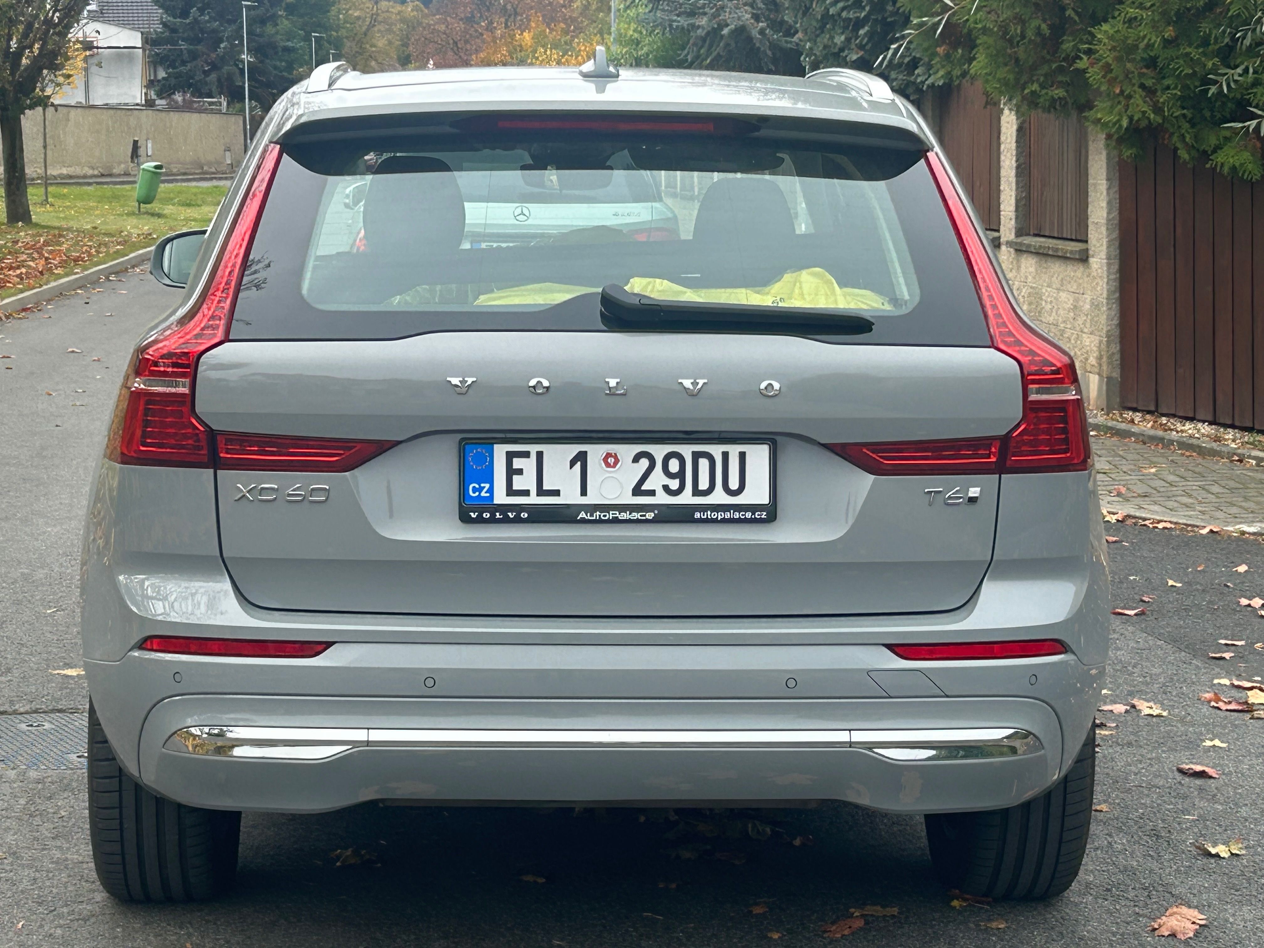 Volvo XC60, T6 AWD PHEV PANORAMA 1.maj ČR - fotka 5