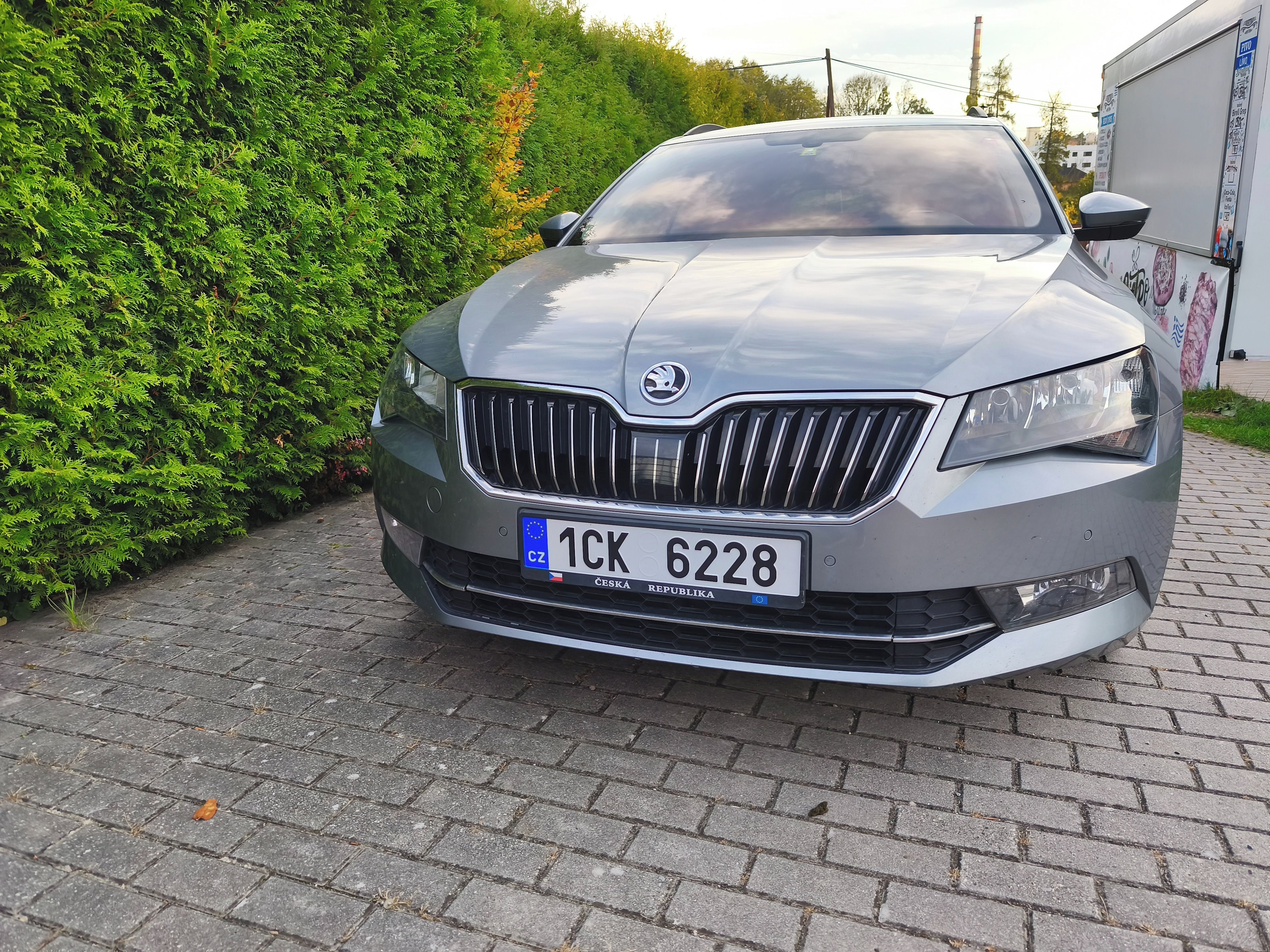 Škoda Superb, 1.6 TDI 88 kW - fotka 2