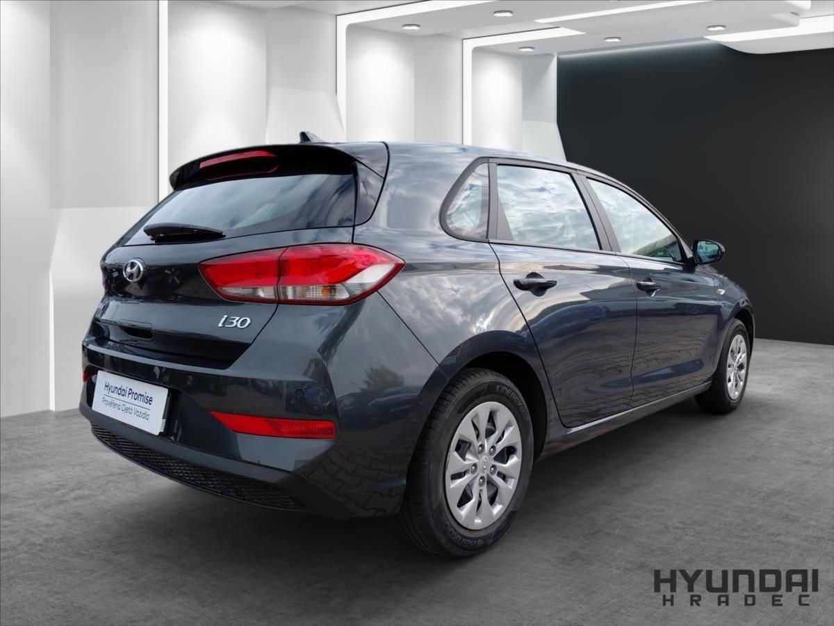 Hyundai i30, 1,5   1.5 Smart Plus - fotka 5