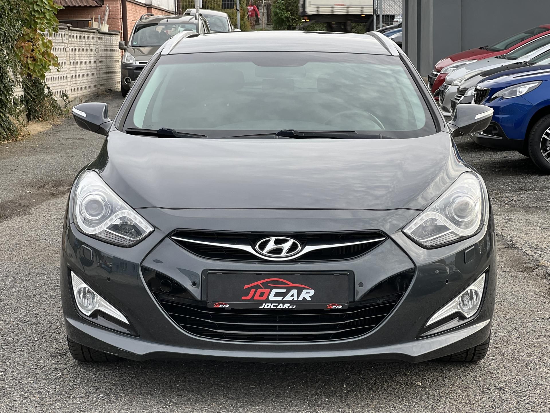 Hyundai i40, 1.7CRDi NAVI KAMERA TEMPOMAT - fotka 2