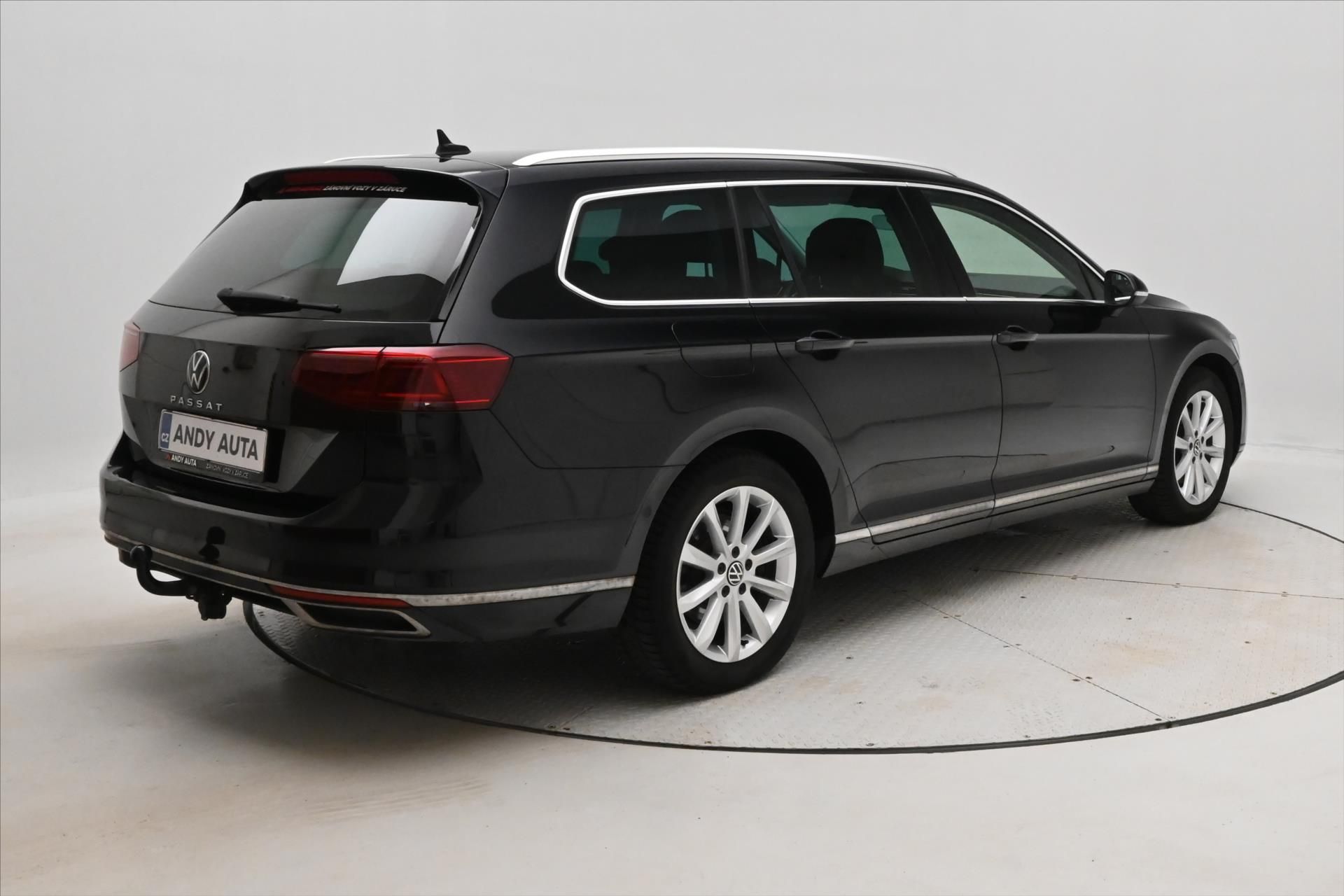 Volkswagen Passat, 2,0 TDI 110 kW DSG ELEGANCE Zá - fotka 5