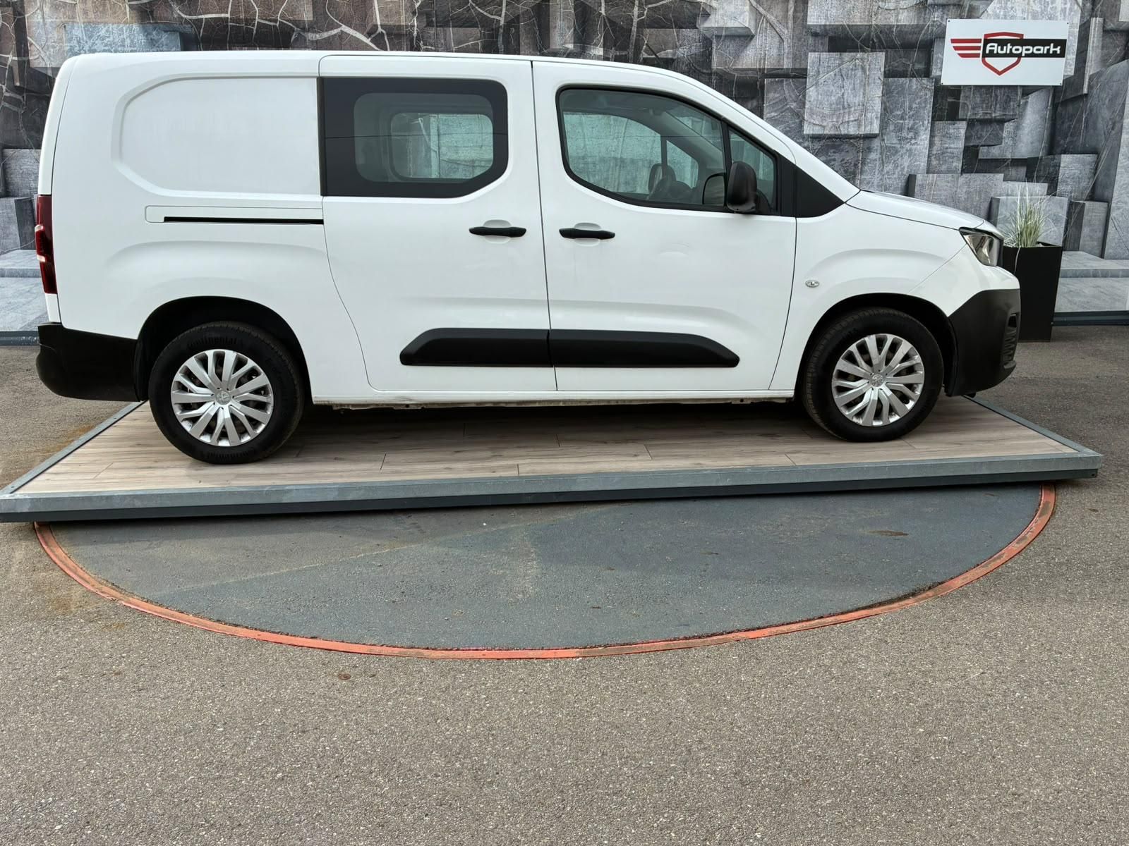 Peugeot Partner, 1.5HDi, 96KW, VYHŘ. SEDADLA - fotka 5