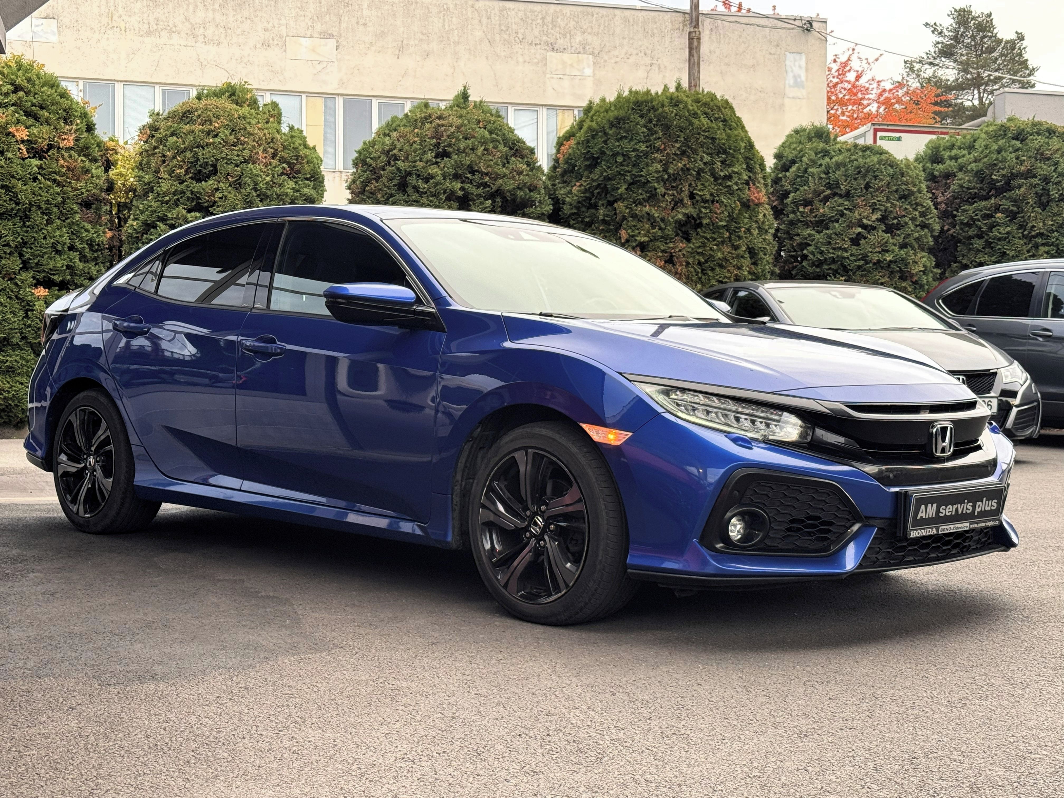 Honda Civic, 1.0i-VTEC Executive - fotka 6