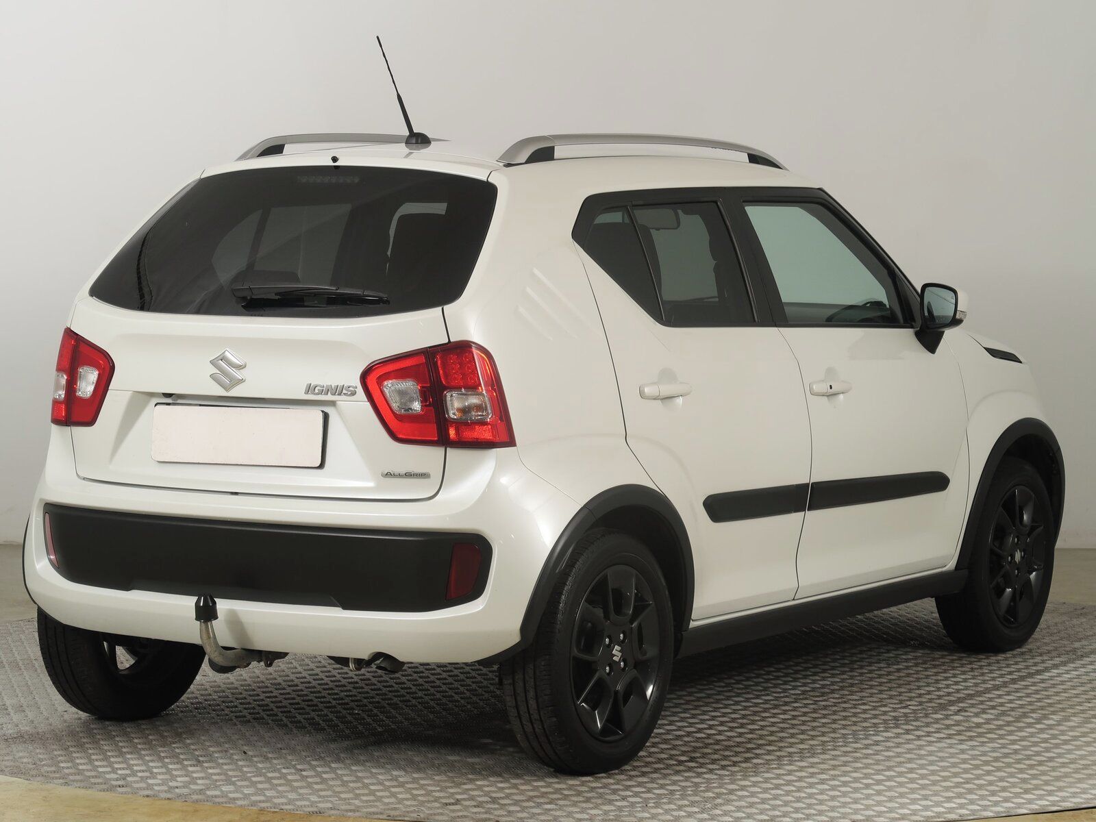 Suzuki Ignis, 1.2 AllGrip, 4X4 - fotka 5