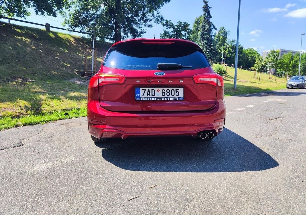Ford Focus, 1.5 ST-Line - fotka 5