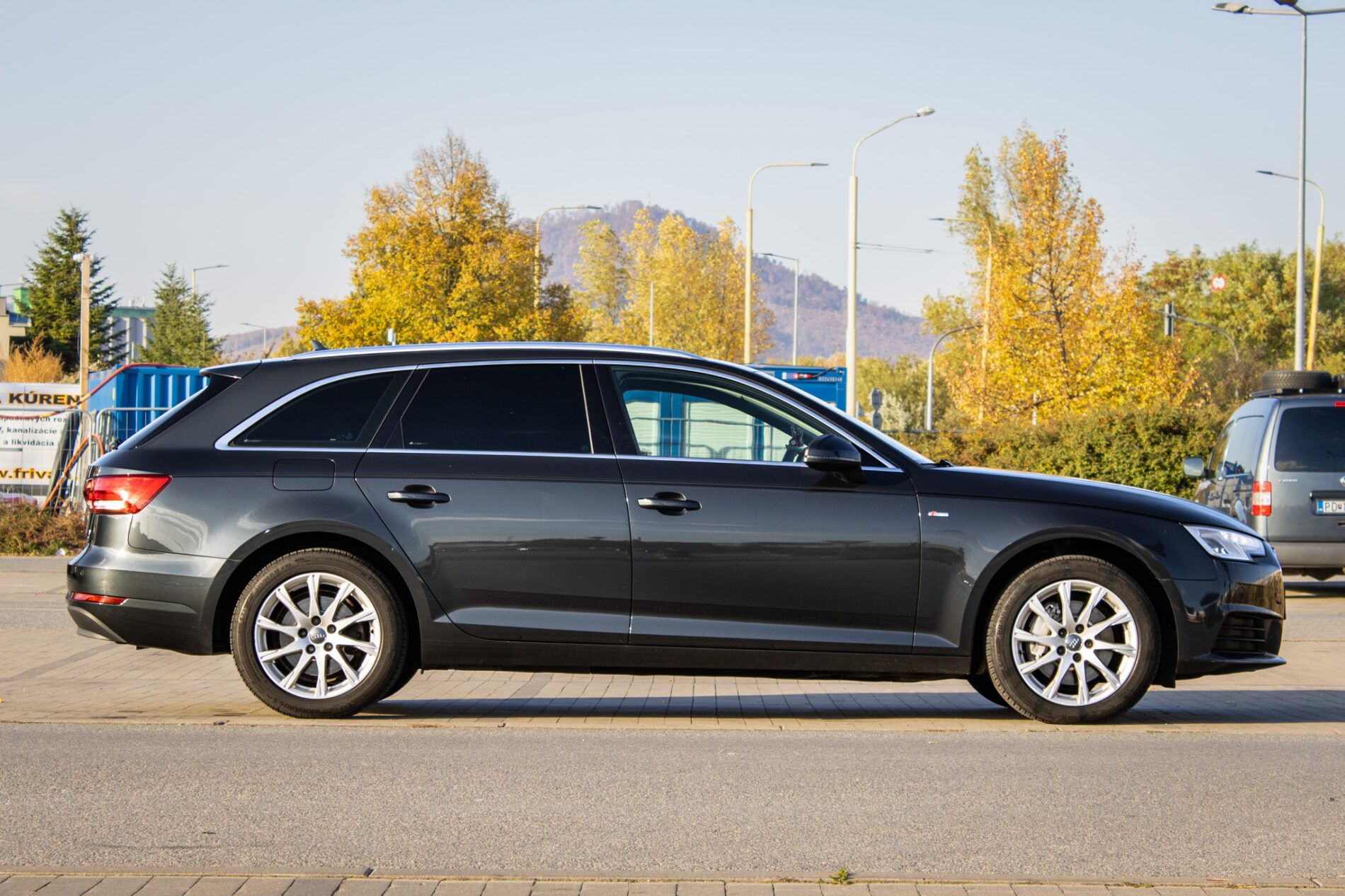 Audi A4 Avant - fotka 4