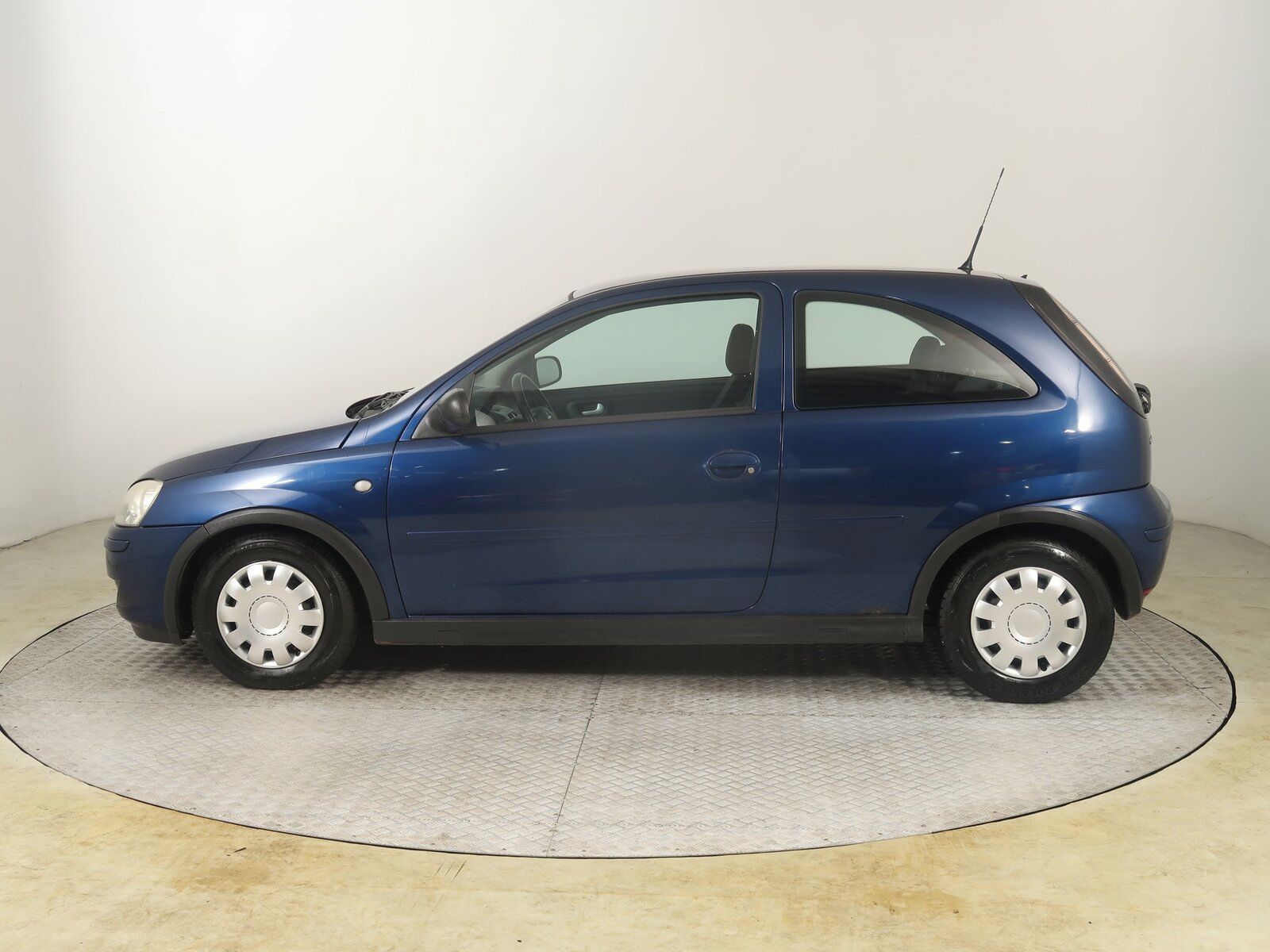 Opel Corsa, 1.2, po STK, Klima, dobrý stav - fotka 3