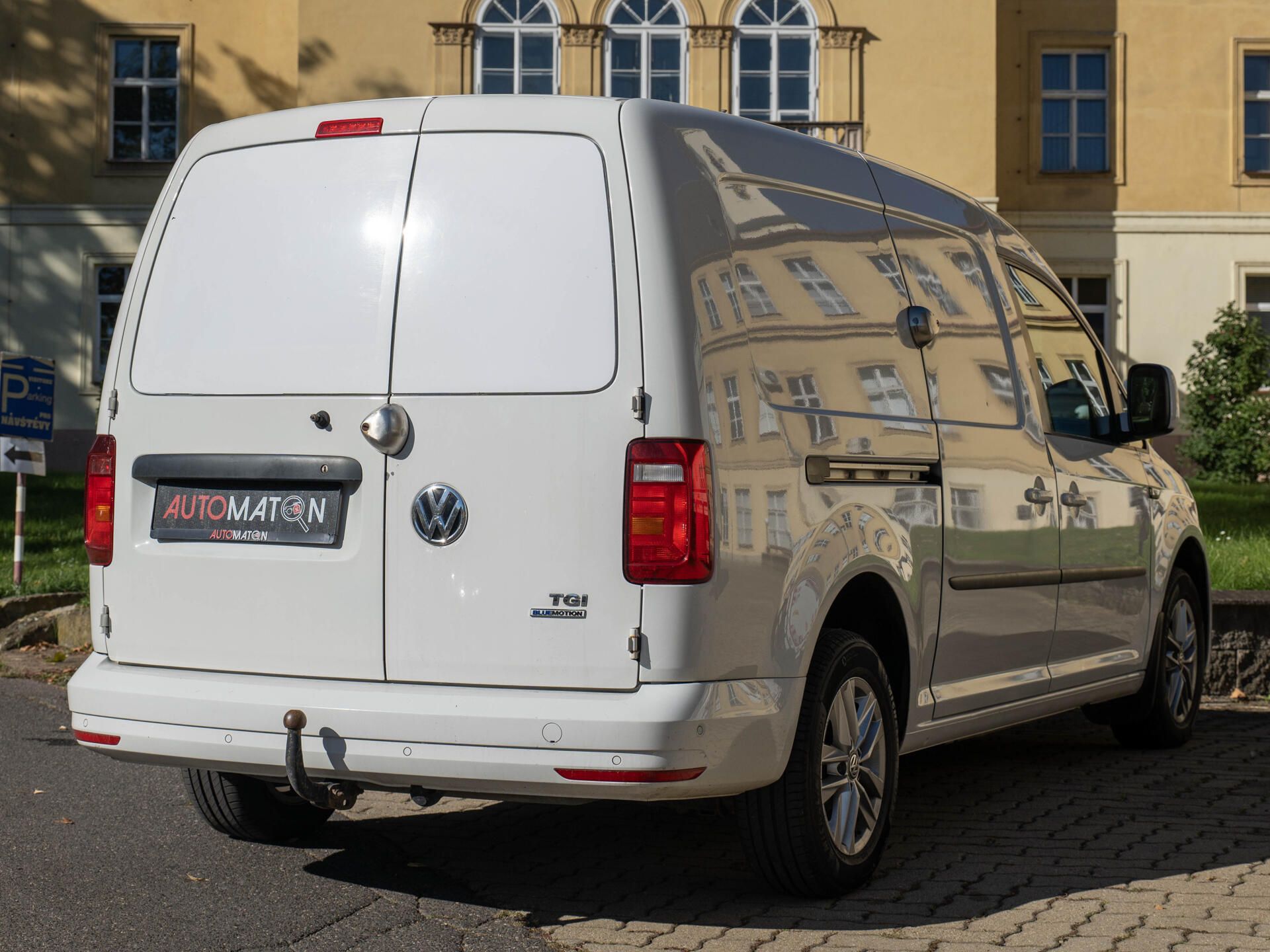 Volkswagen Caddy, Maxi CNG DSG Tažné Klima Senzo - fotka 6