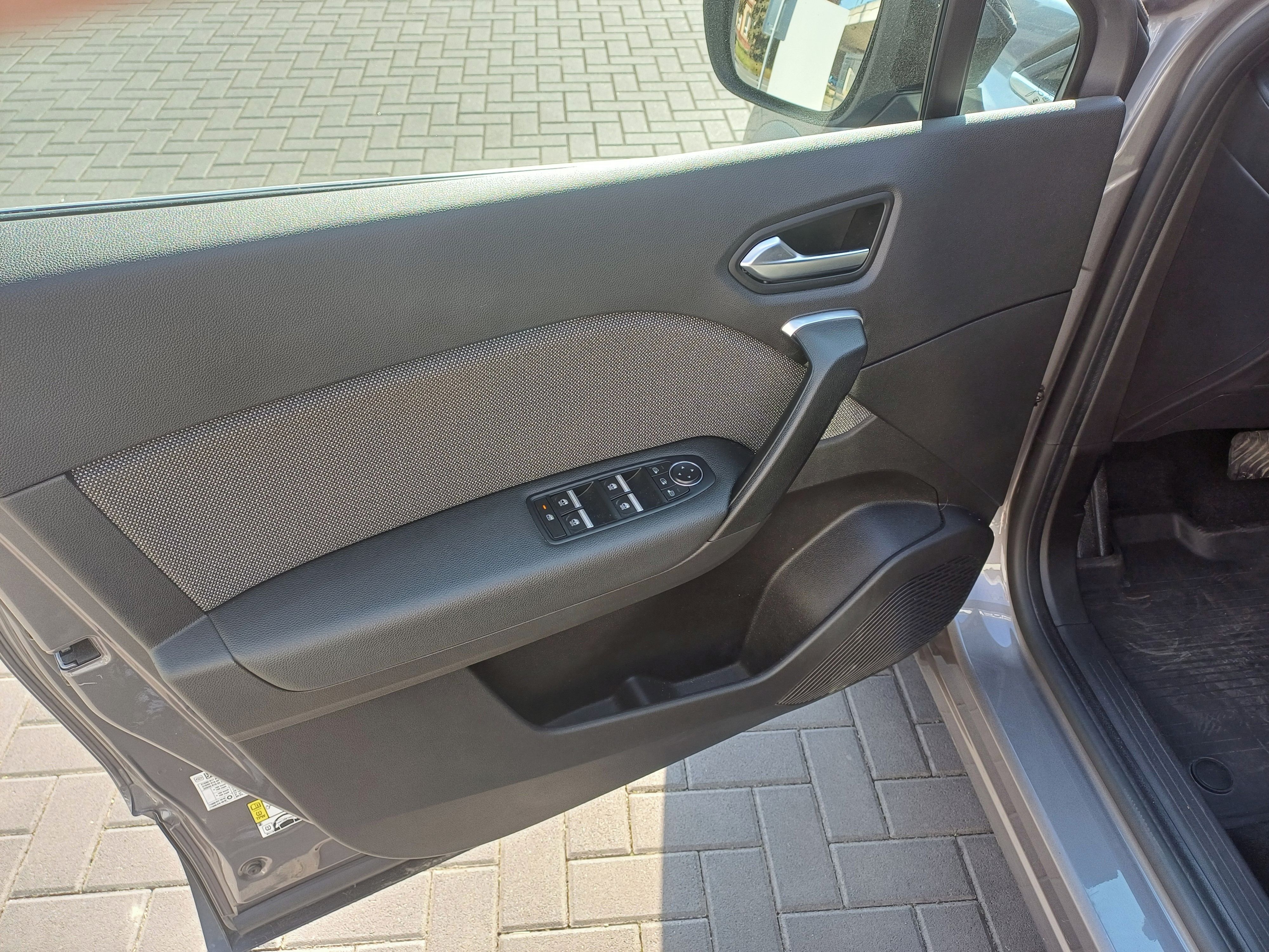 Renault Symbioz, techno E-Tech full hybrid 145 - fotka 5