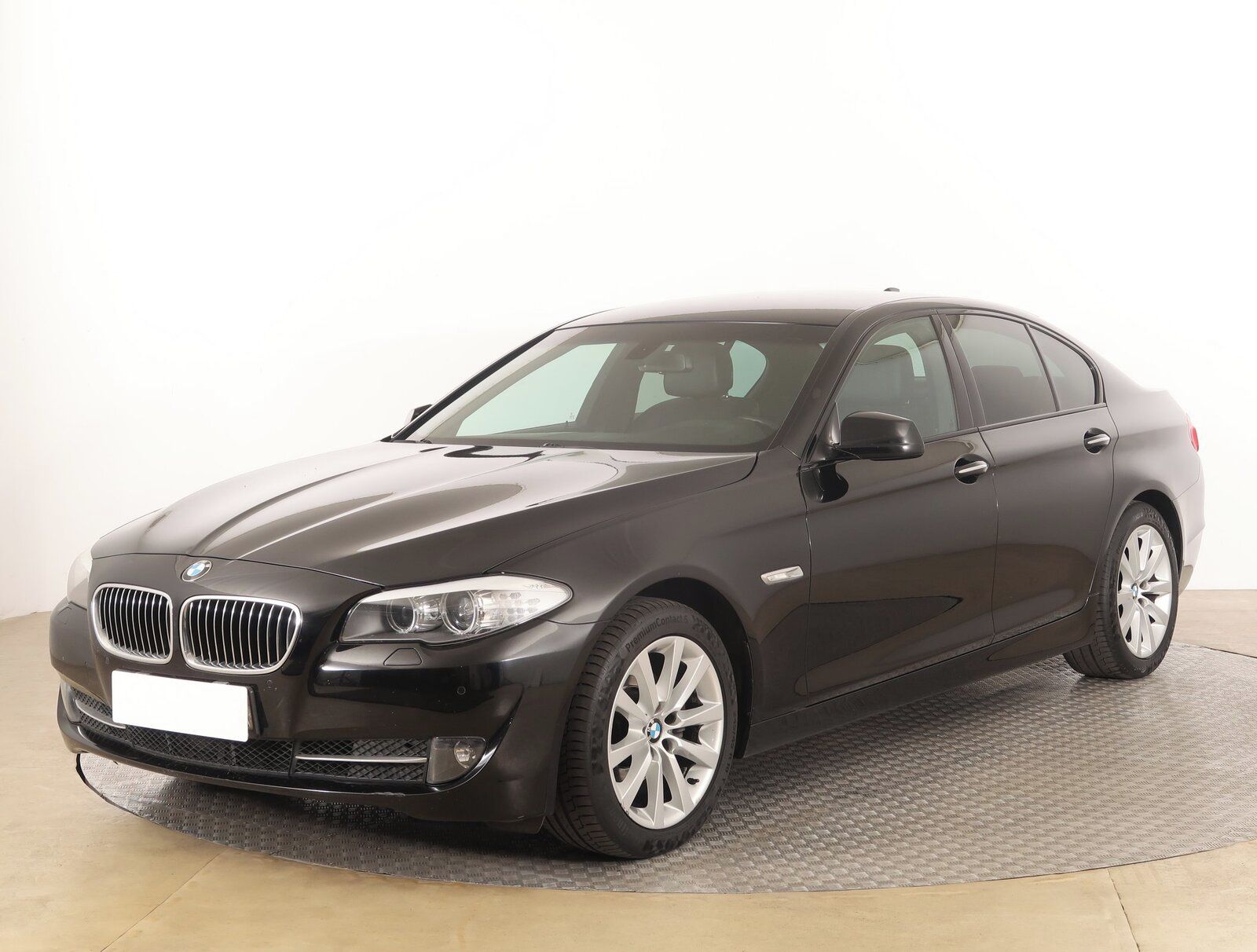 BMW Řada 5, 520d, Automat, Serv.kniha - fotka 2