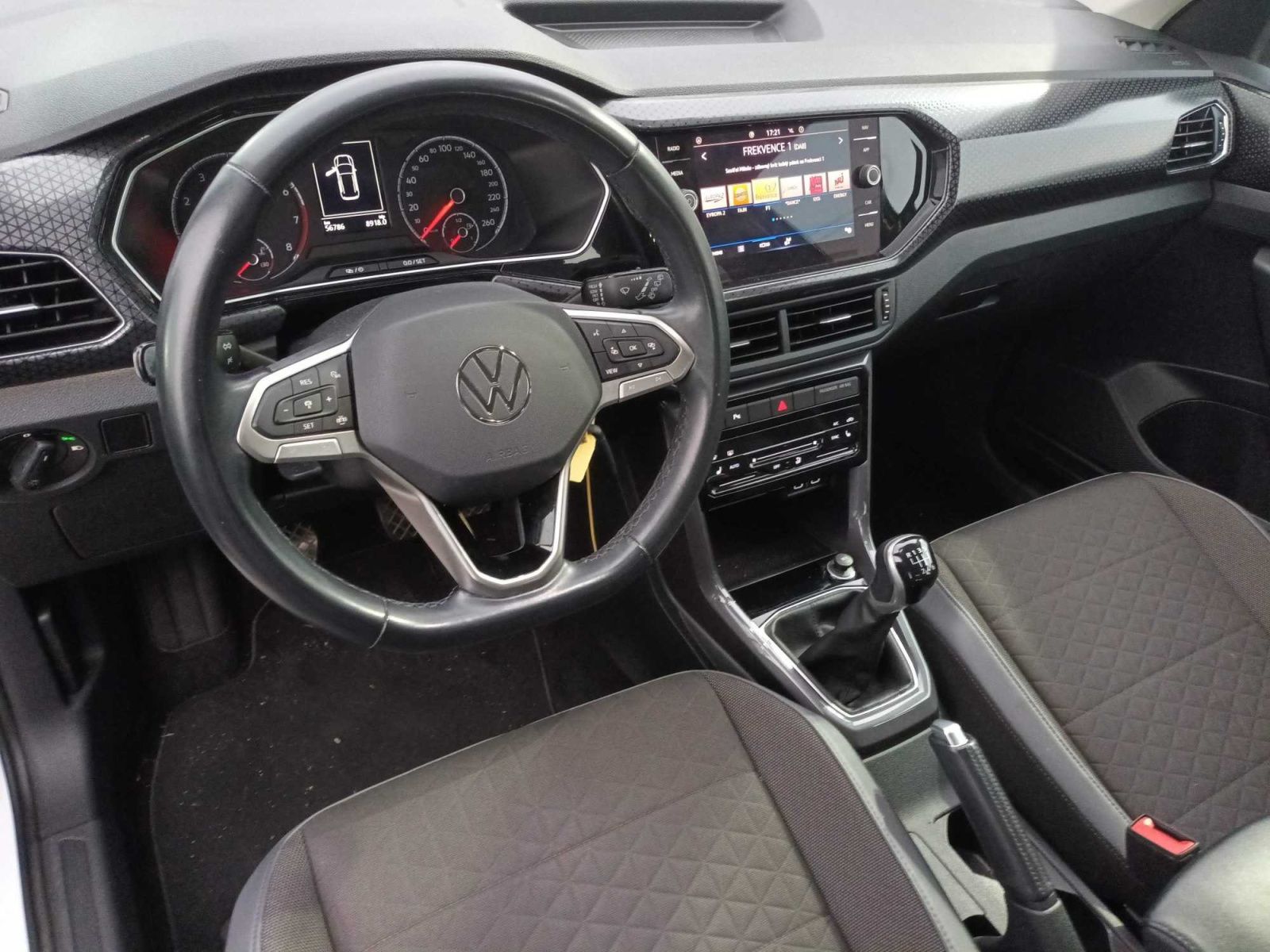 Volkswagen T-Cross, 1.0 TSI, R-Line - fotka 3