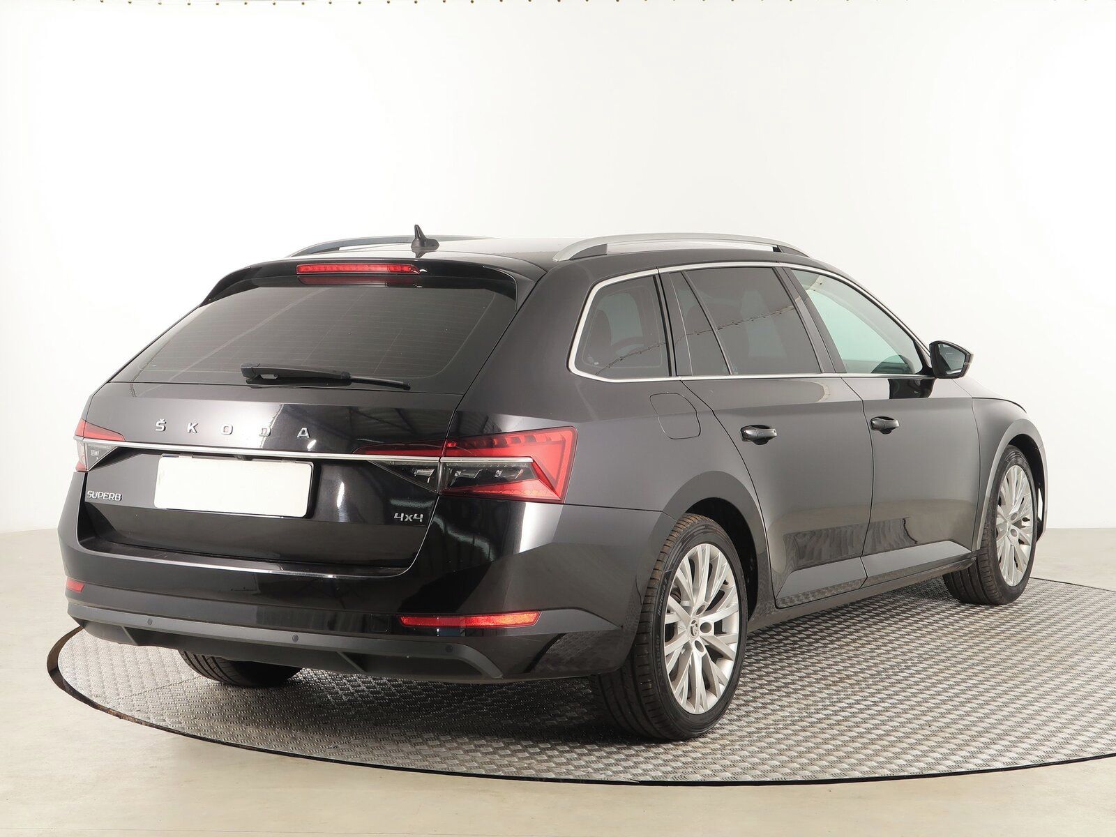 Škoda Superb, 2.0 TDI, 4X4, Automat - fotka 5