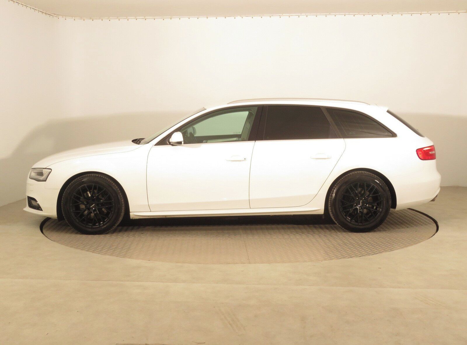 Audi A4, 2.0 TDI, Serv.kniha - fotka 3