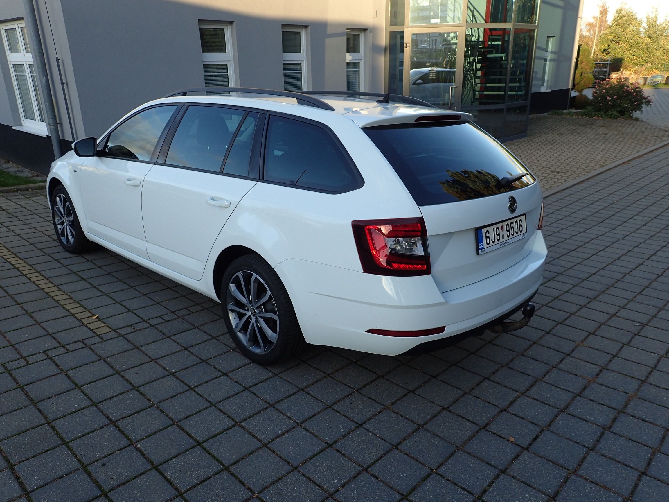 Škoda Octavia, 1,6 TDI III 85 kW Combi - fotka 5
