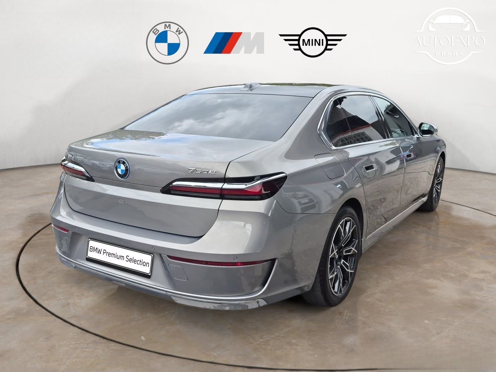 BMW Řada 7, 750e xDrive* záruka 07.2030* - fotka 4