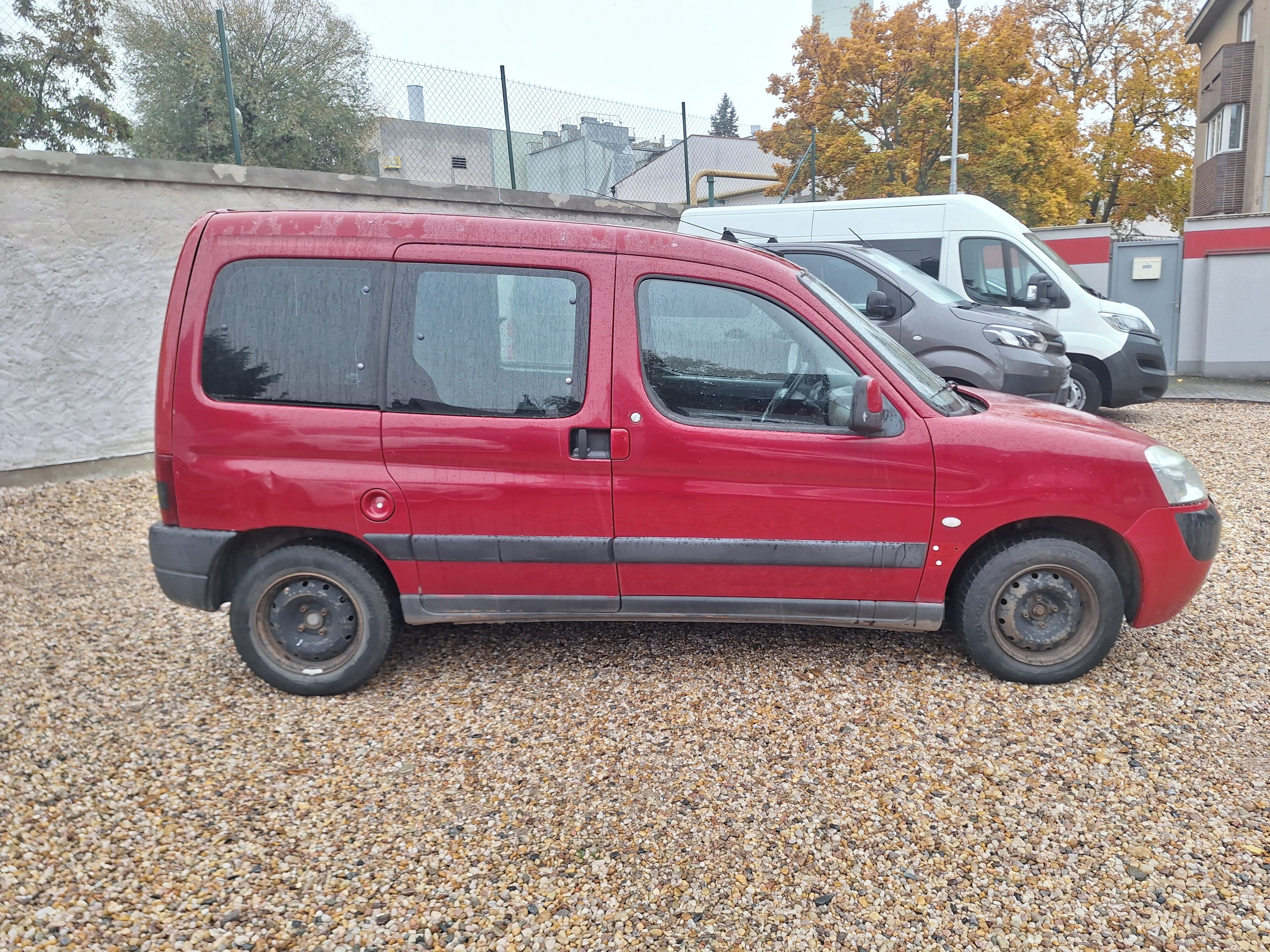 Peugeot Partner, 1.4i 55 KW 5 Míst ,Tažné zař. - fotka 4