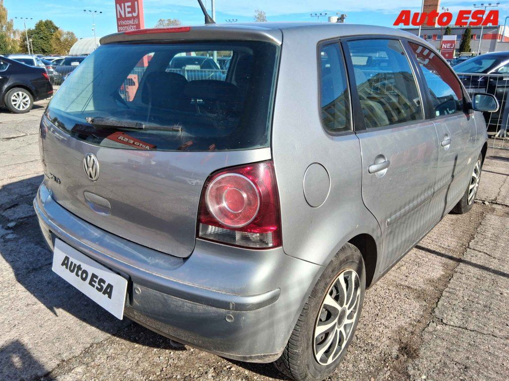 Volkswagen Polo, 1.2 HTP,ČR - fotka 2