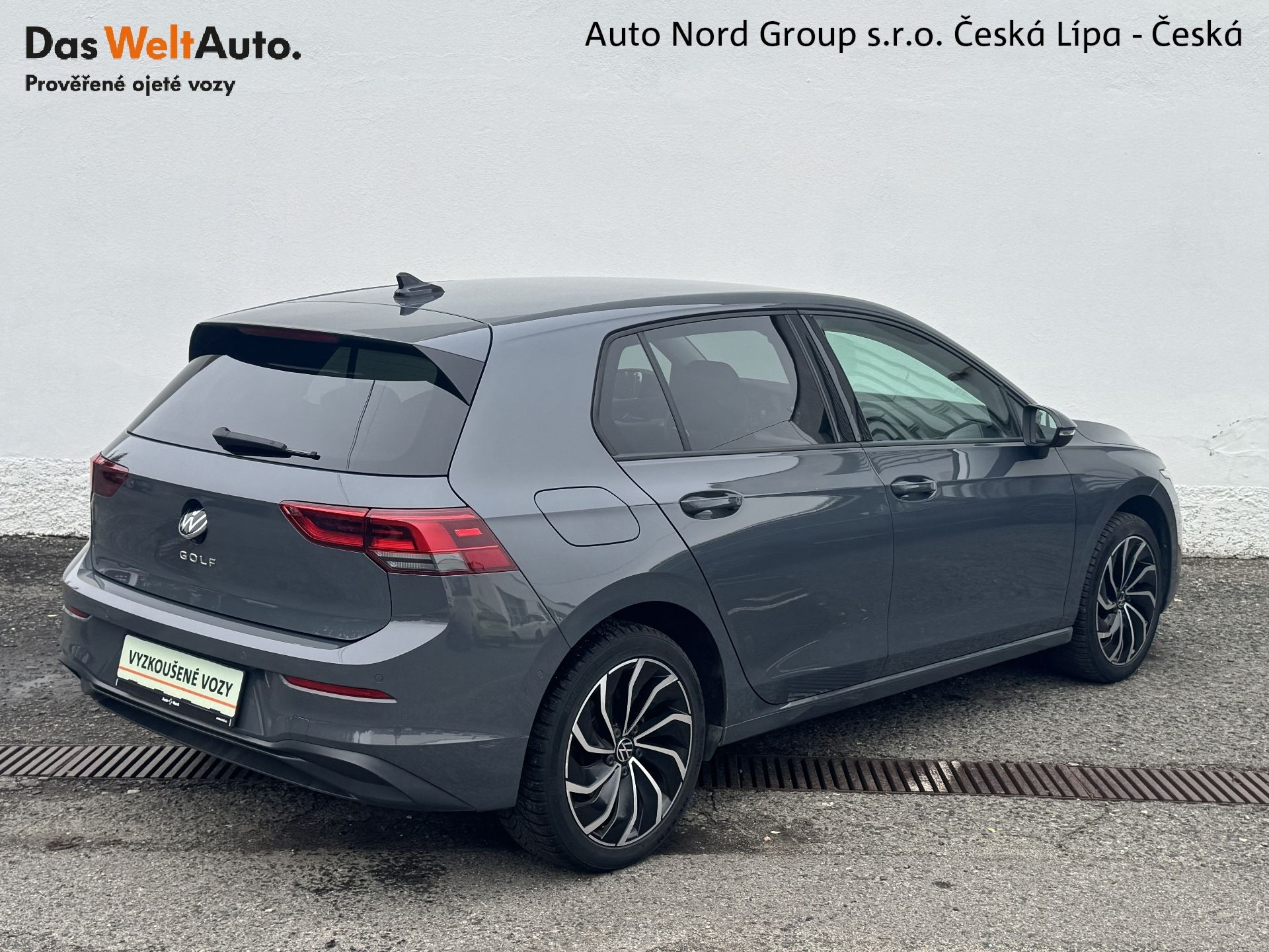 Volkswagen Golf, 1.0 TSI Life 81 kW - fotka 2