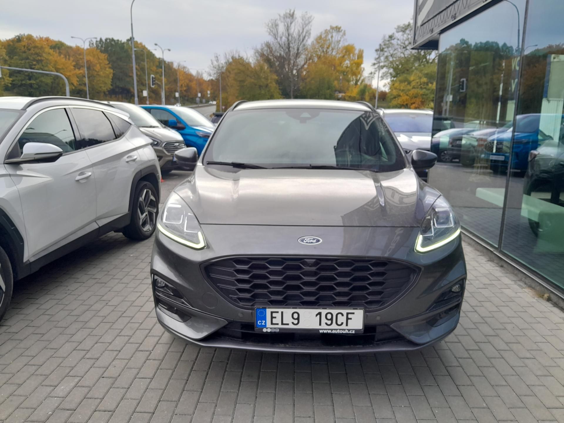Ford Kuga, ST-Line X PHEV, ČR, 1.MAJ - fotka 2