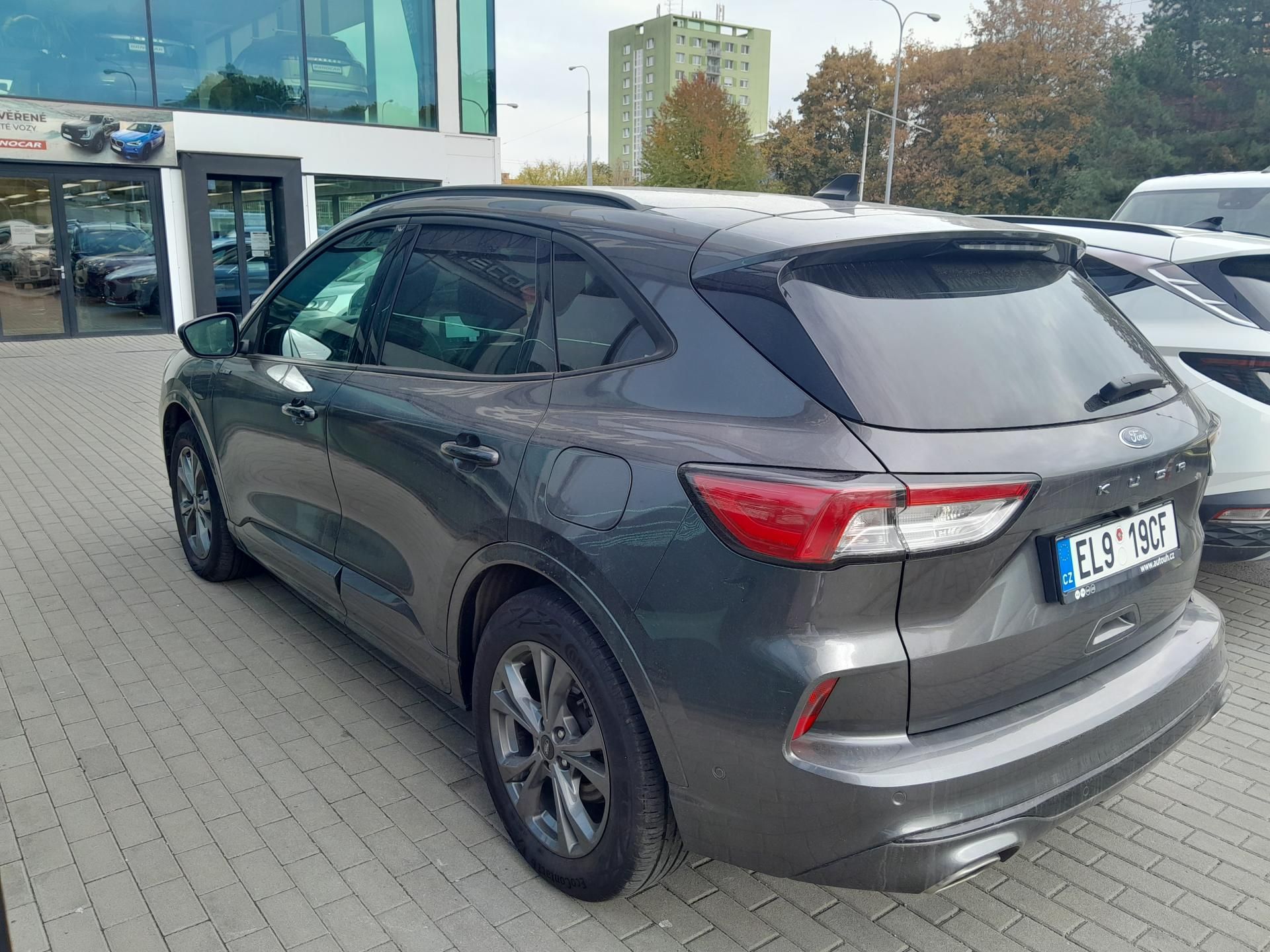 Ford Kuga, ST-Line X PHEV, ČR, 1.MAJ - fotka 5