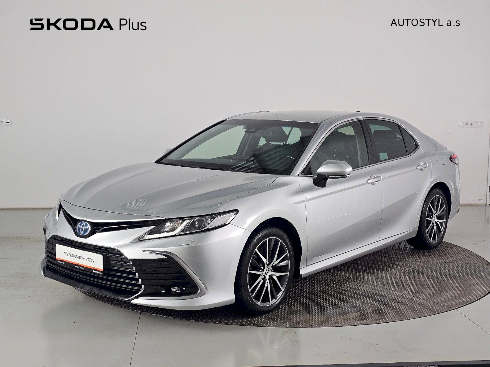 Toyota Camry, 2.5HEV 218k PRESTIGE