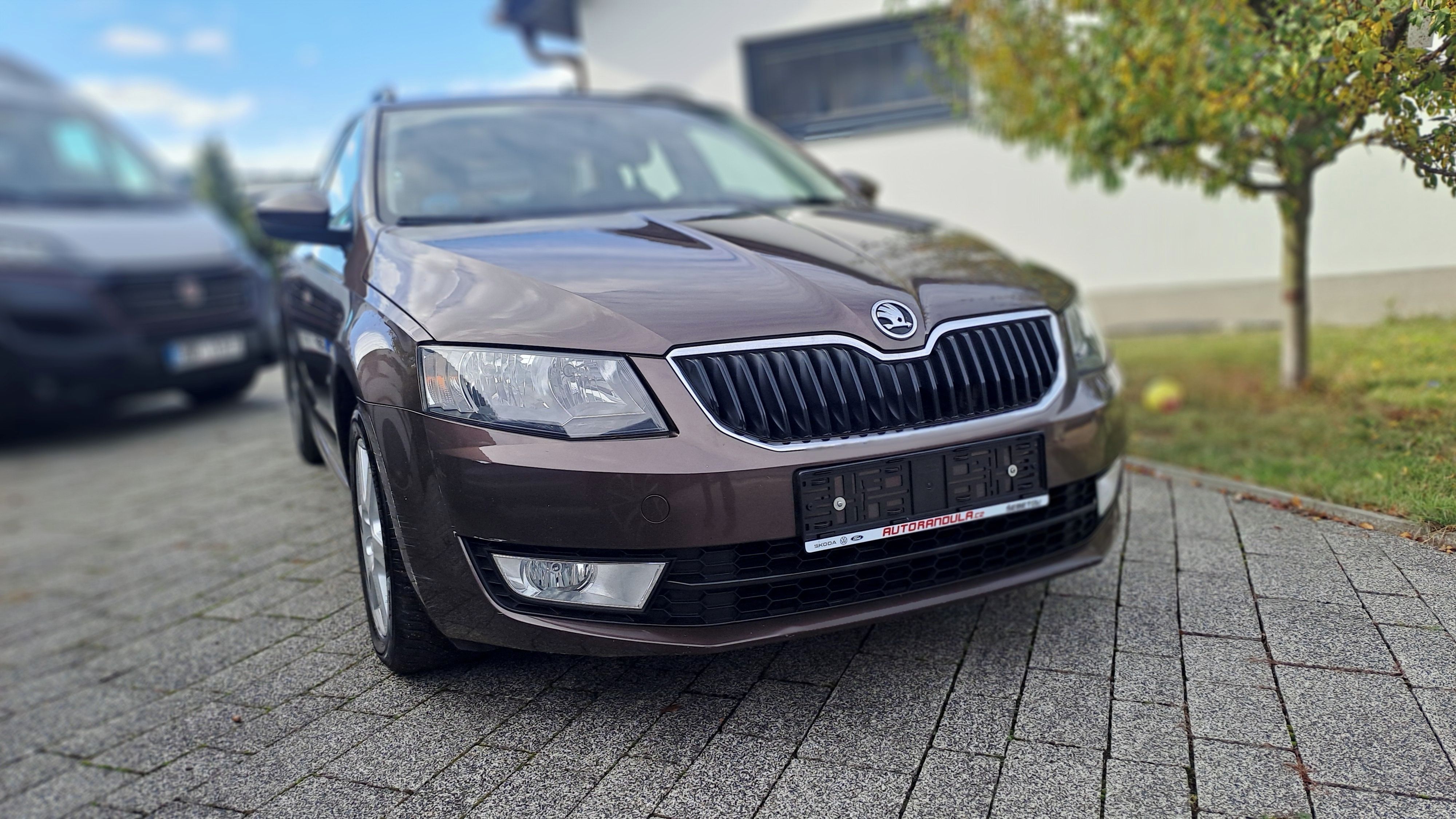 Škoda Octavia, 1,6TDI AMBITION SERVISKA - fotka 5