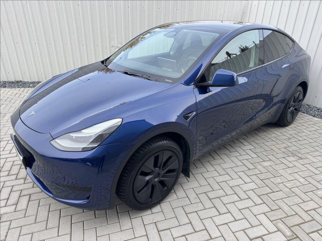Tesla Model Y, Long Range 1.maj. původ ČR - fotka 5