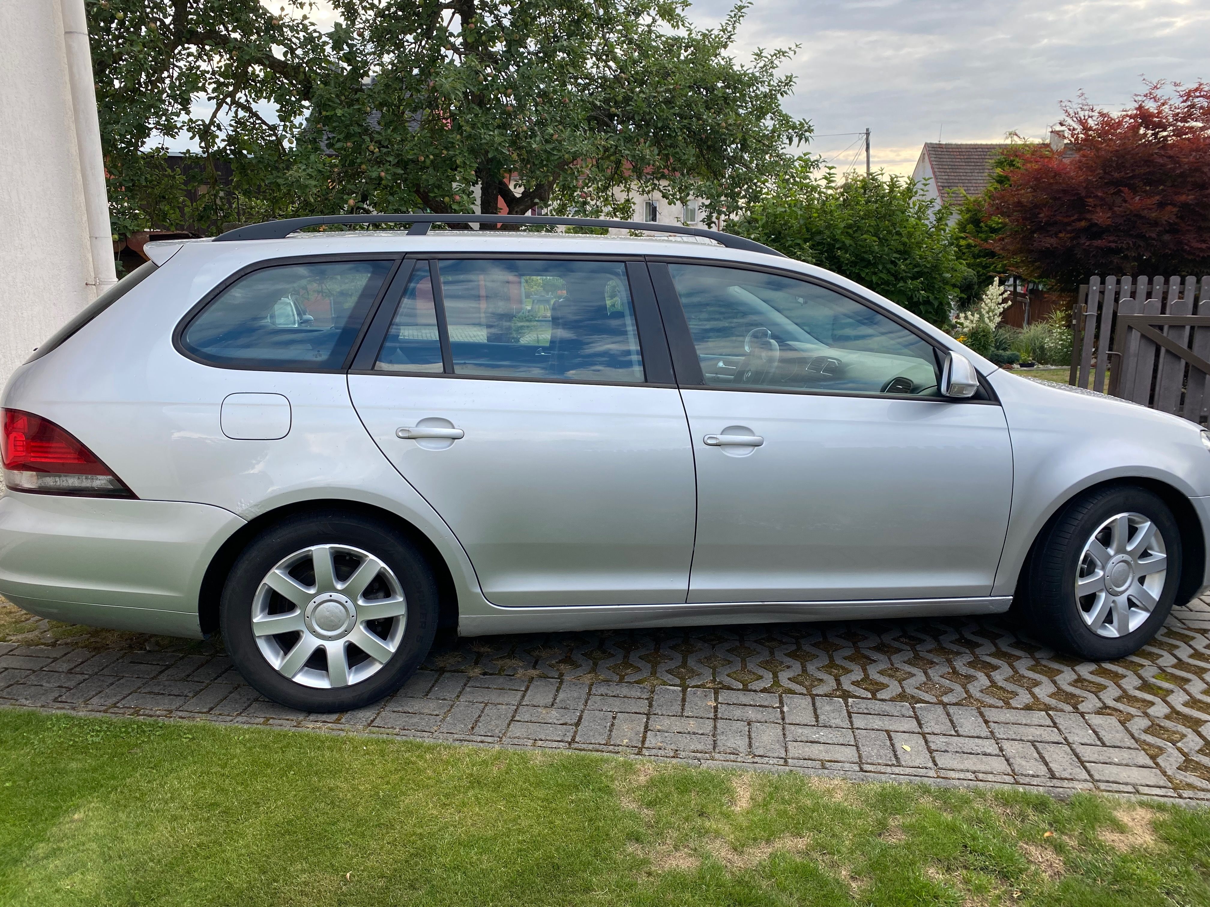 Volkswagen Golf Variant, 1.6 tdi servisni kniha