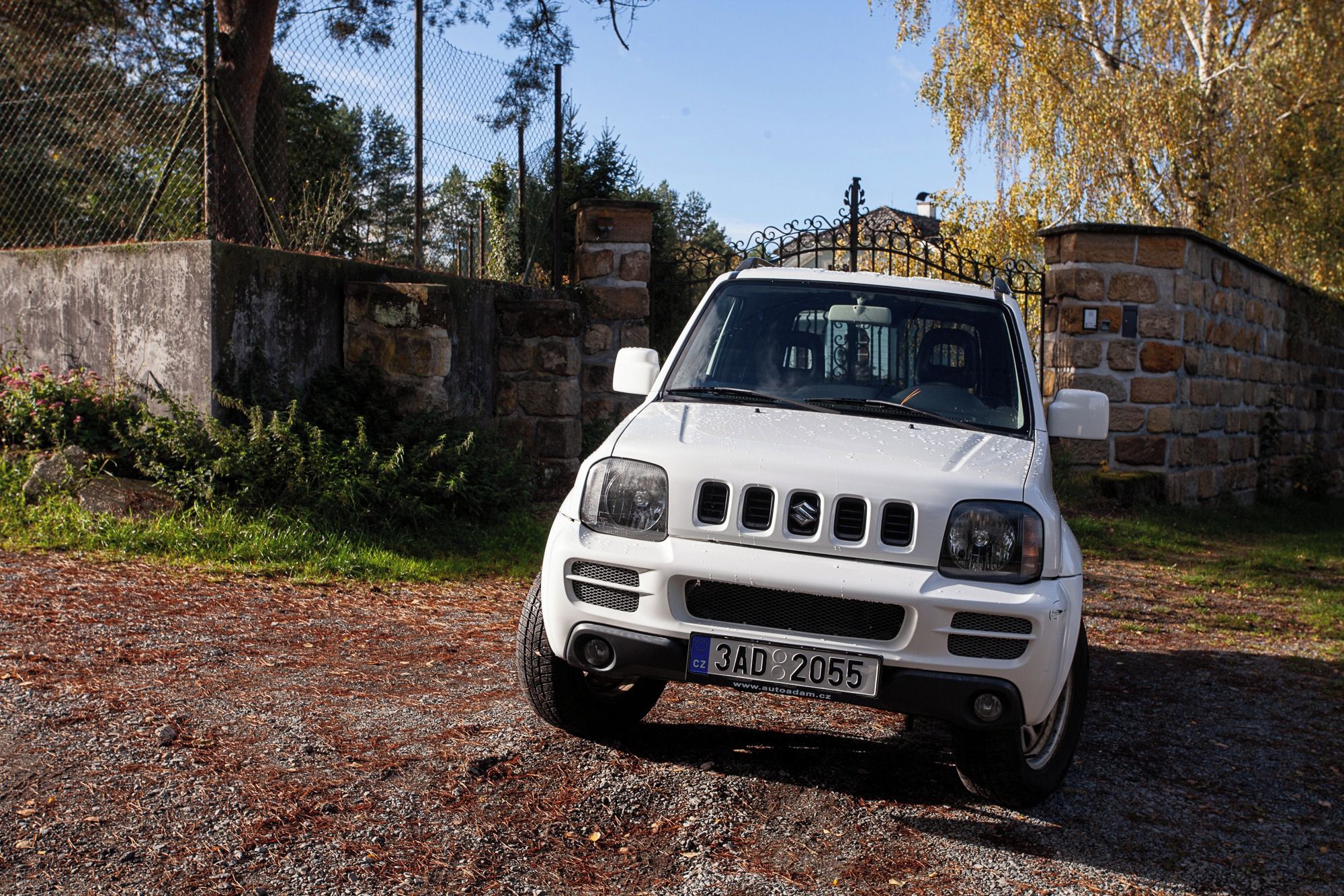 Suzuki Jimny, Dělník na vesnici - fotka 2