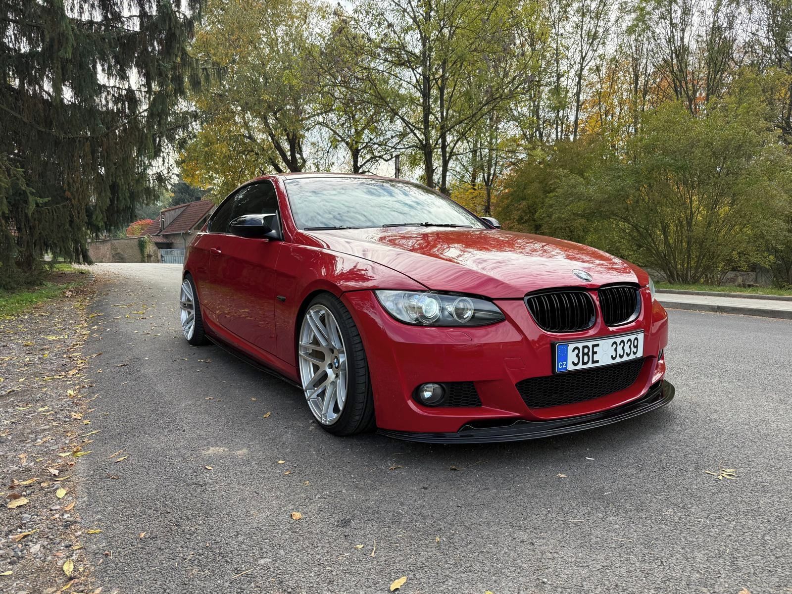 BMW Řada 3, 325i Manuál