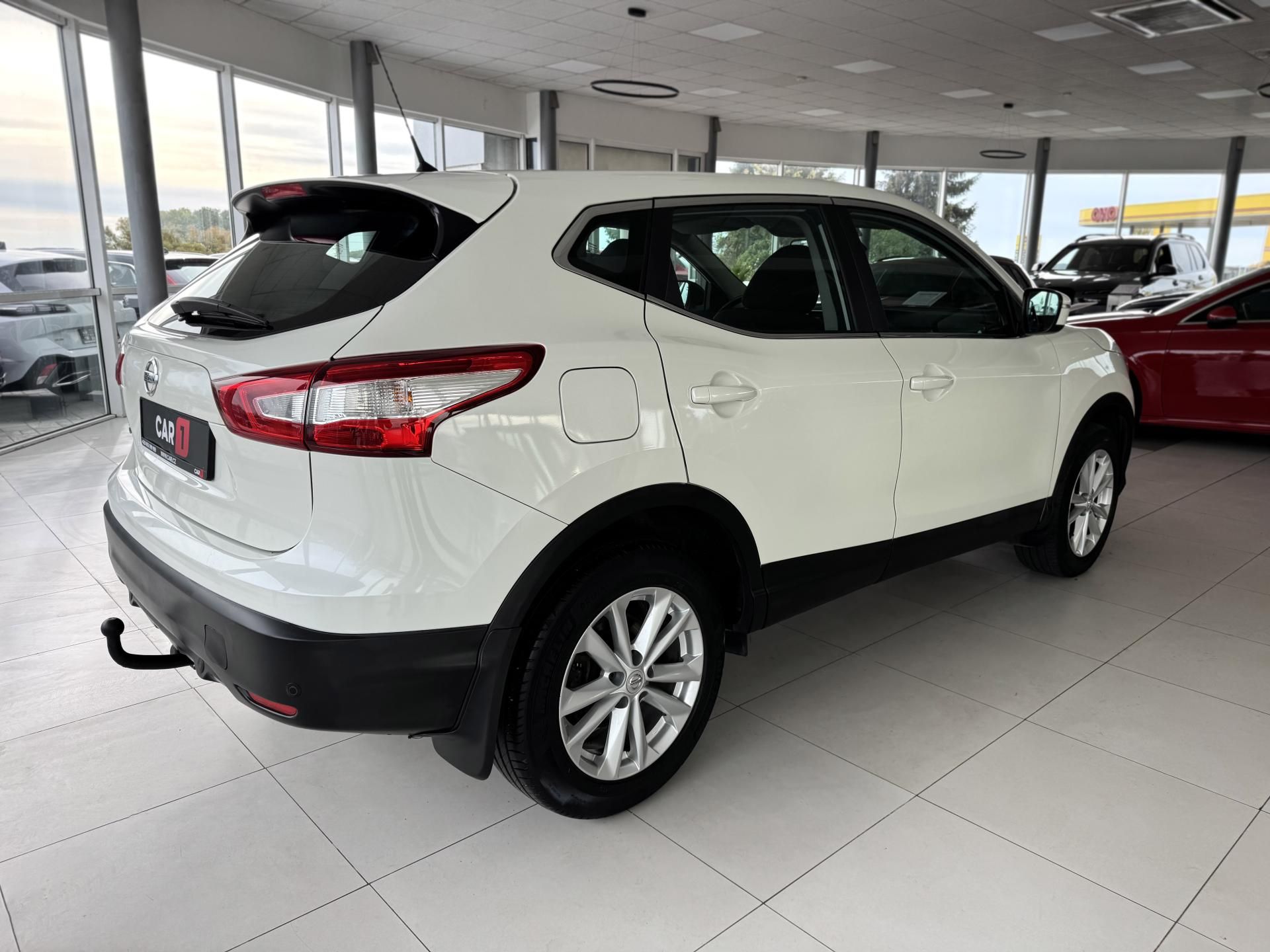 Nissan Qashqai, 1,2DIG-T*Navi*Kamera*PDC*Tažné - fotka 5