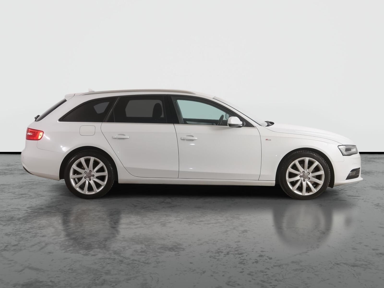 Audi A4, 2.0 TDI, S-Line, 4X4, Automat - fotka 6