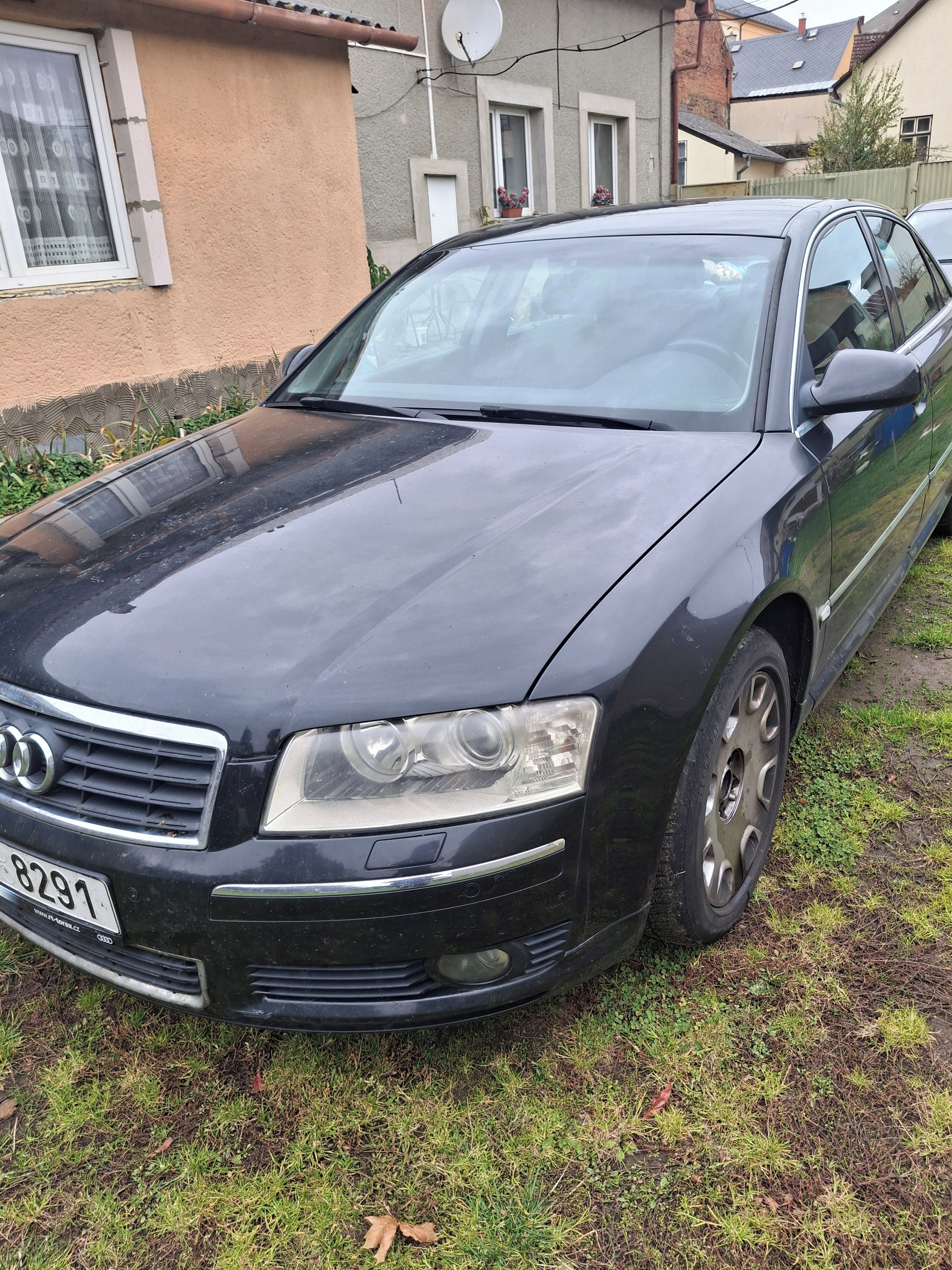 Audi A8, 3.7 benzín + plyn - fotka 5