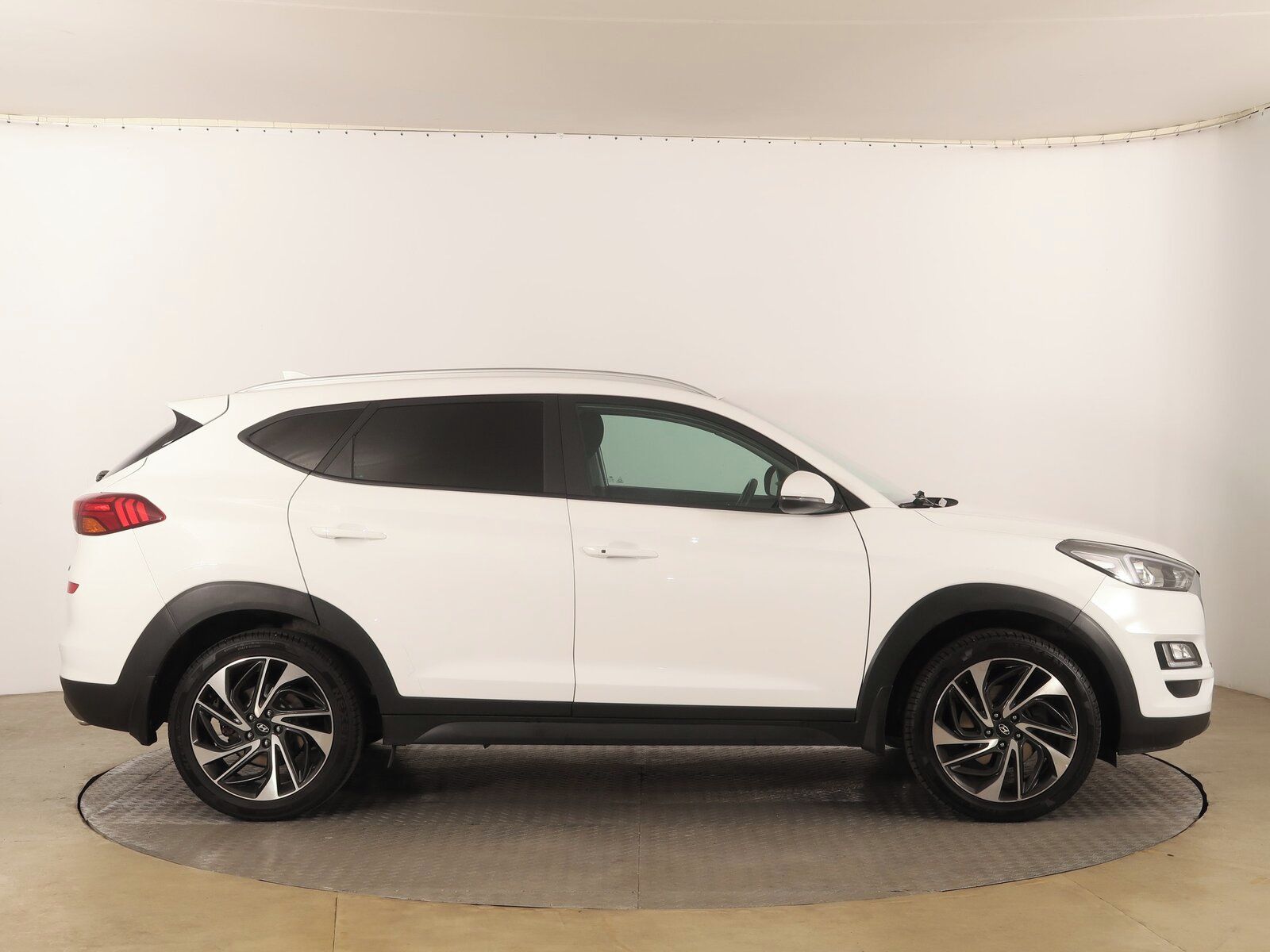 Hyundai Tucson, 1.6 CRDi, 4X4 - fotka 6