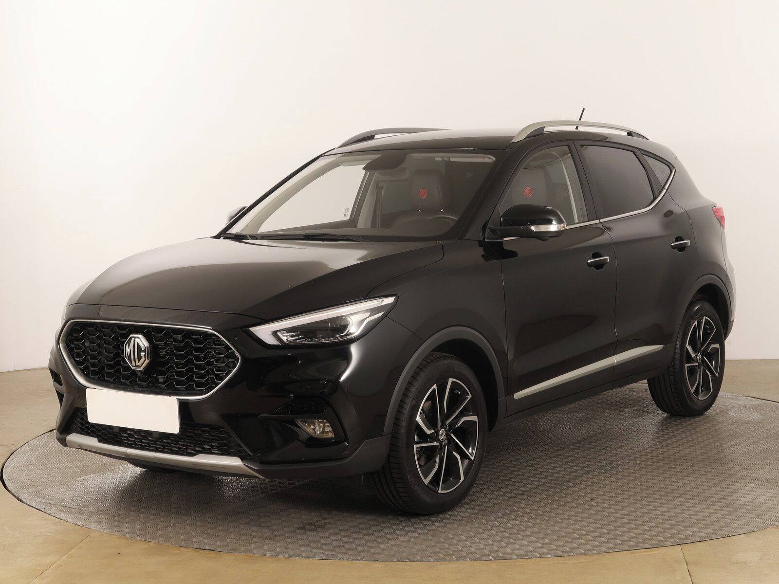 MG ZS, 1.0 Turbo, Automat, Serv.kniha - fotka 2