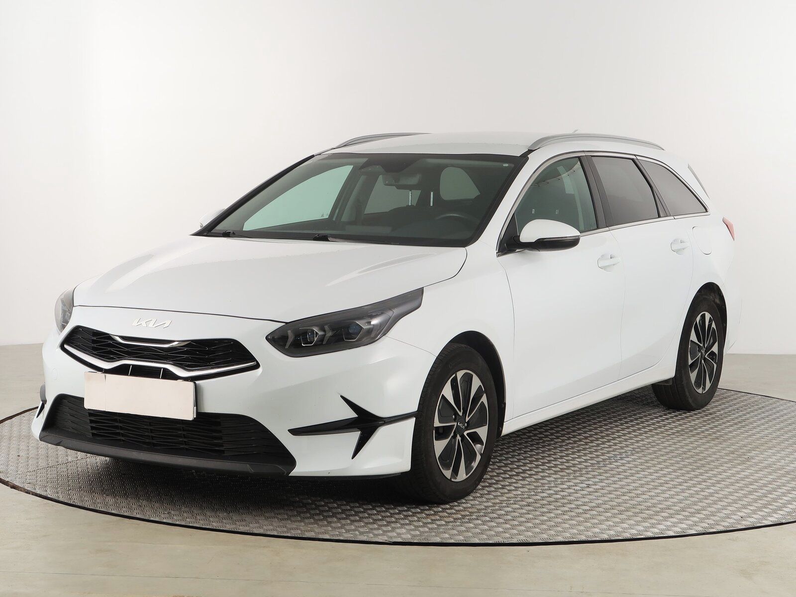 Kia Cee´d, 1.5 T-GDI, Gold, Automat - fotka 2
