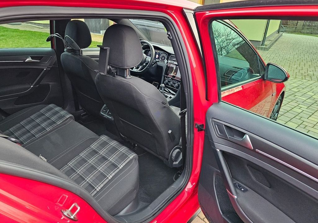 Volkswagen Golf, 2,0 TDI, GTD, MAX - fotka 2