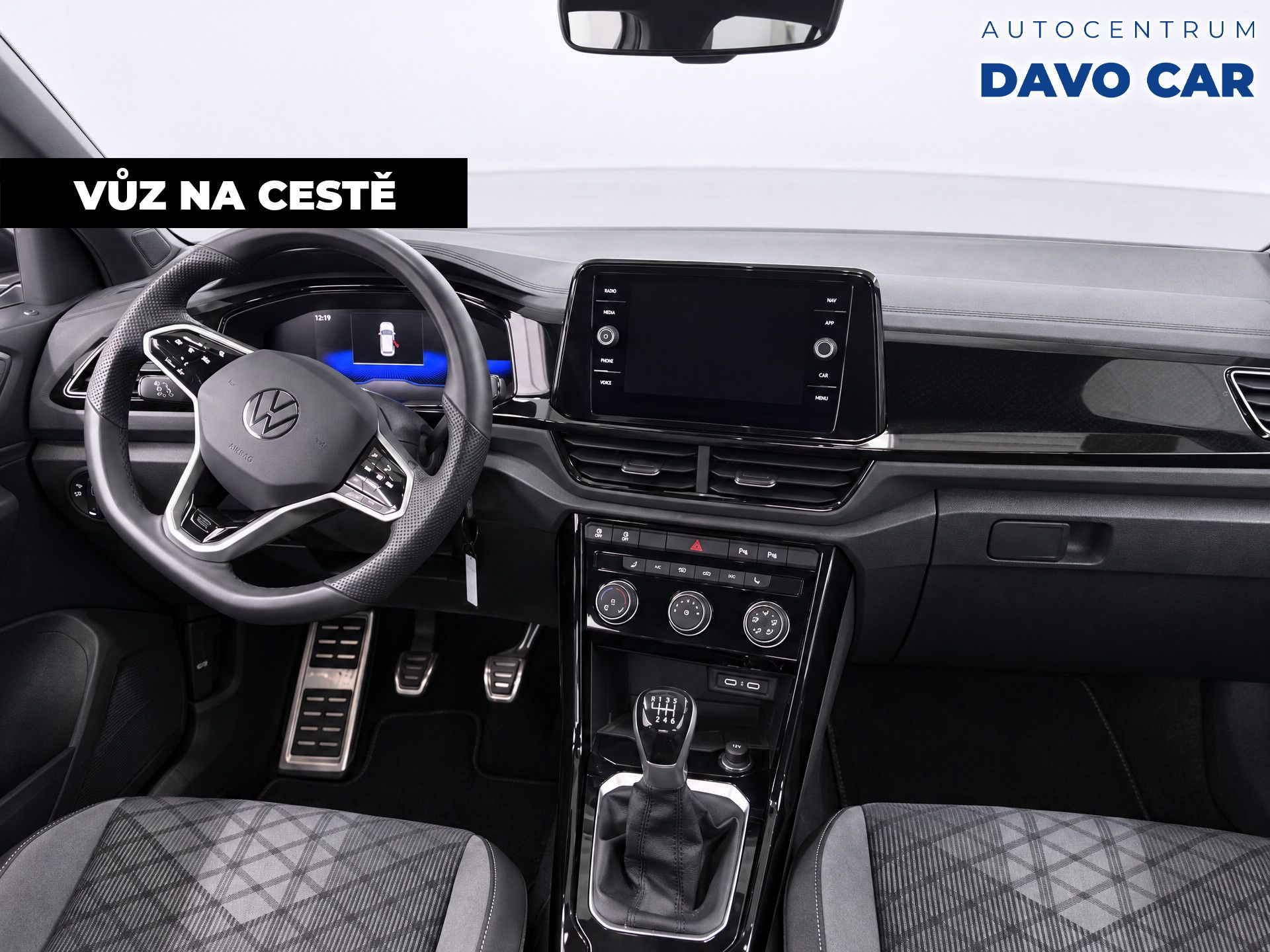 Volkswagen T-Roc, 1,0 TSI 81kW R Virtual DPH - fotka 3