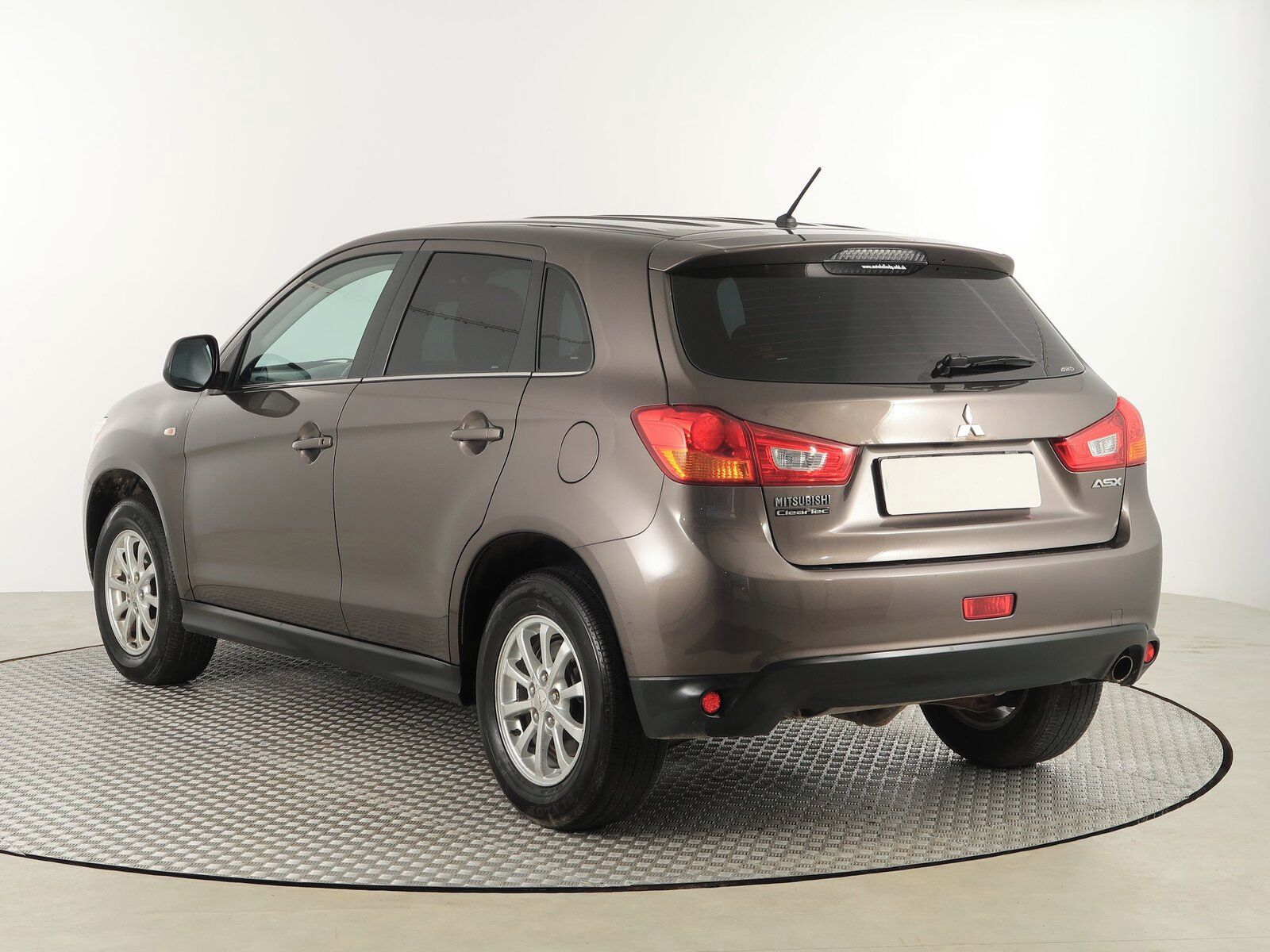 Mitsubishi ASX, 1.8 DI-D MIVEC, 4X4 - fotka 4