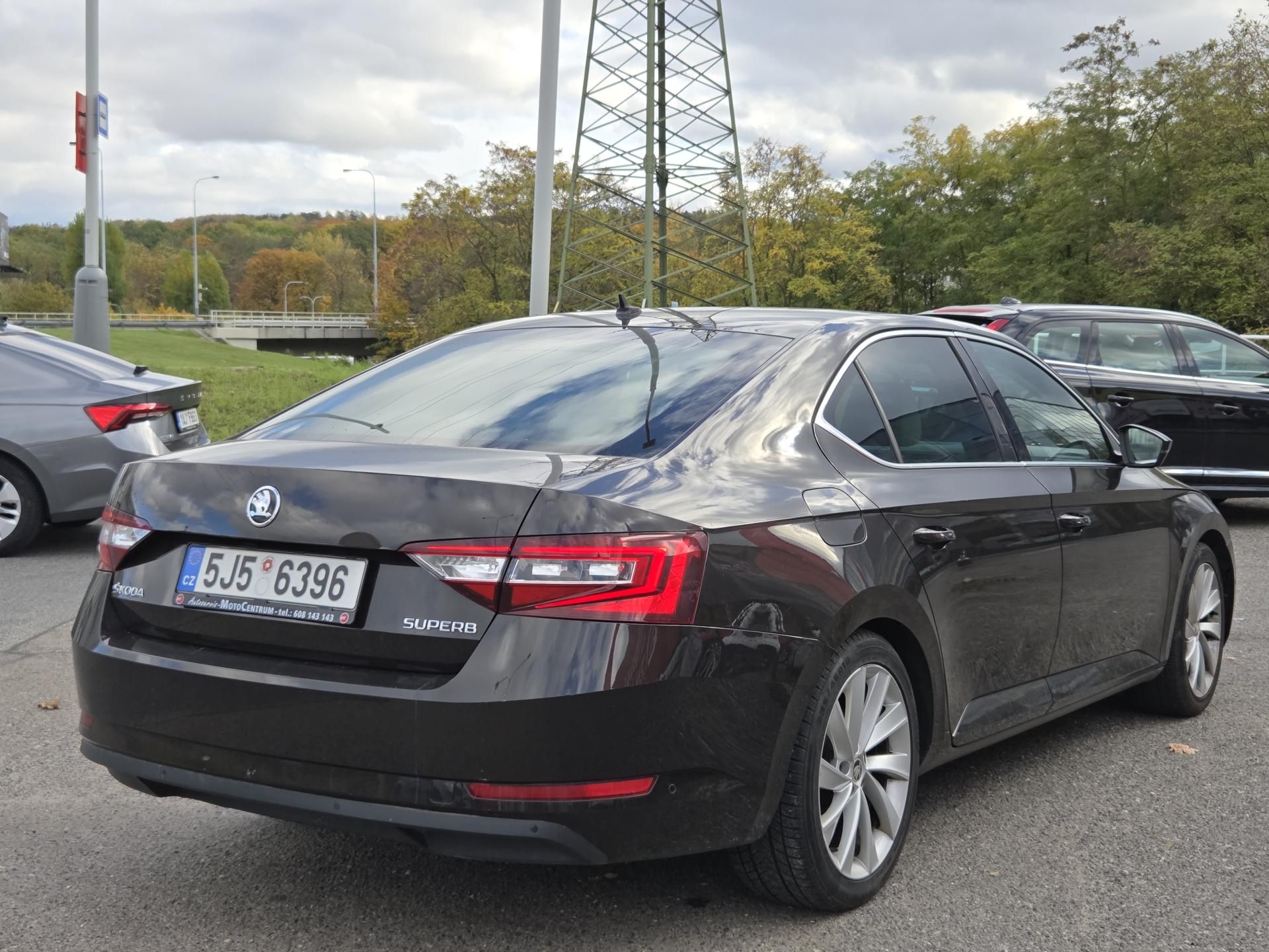 Škoda Superb, 2,0TDi lze na splátky VŠEM! - fotka 4