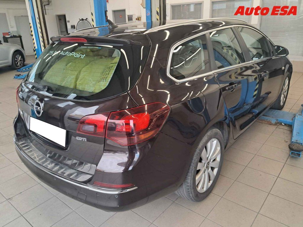 Opel Astra, 2.0 CDTI - fotka 2