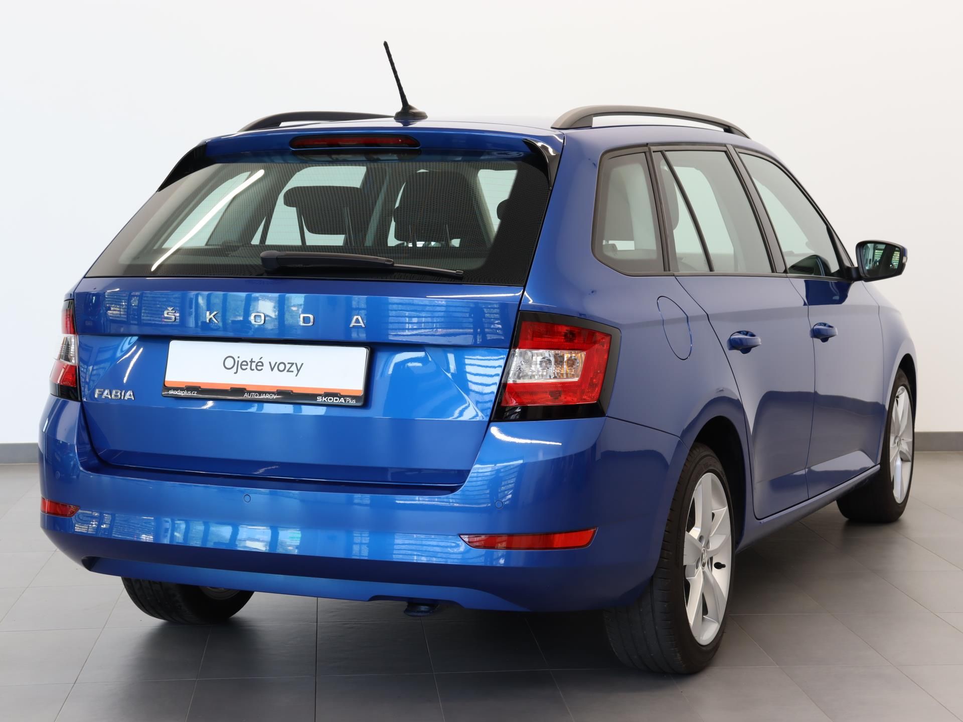 Škoda Fabia, COMBI ACTIVE 1,0 TSI 70 kW - fotka 2